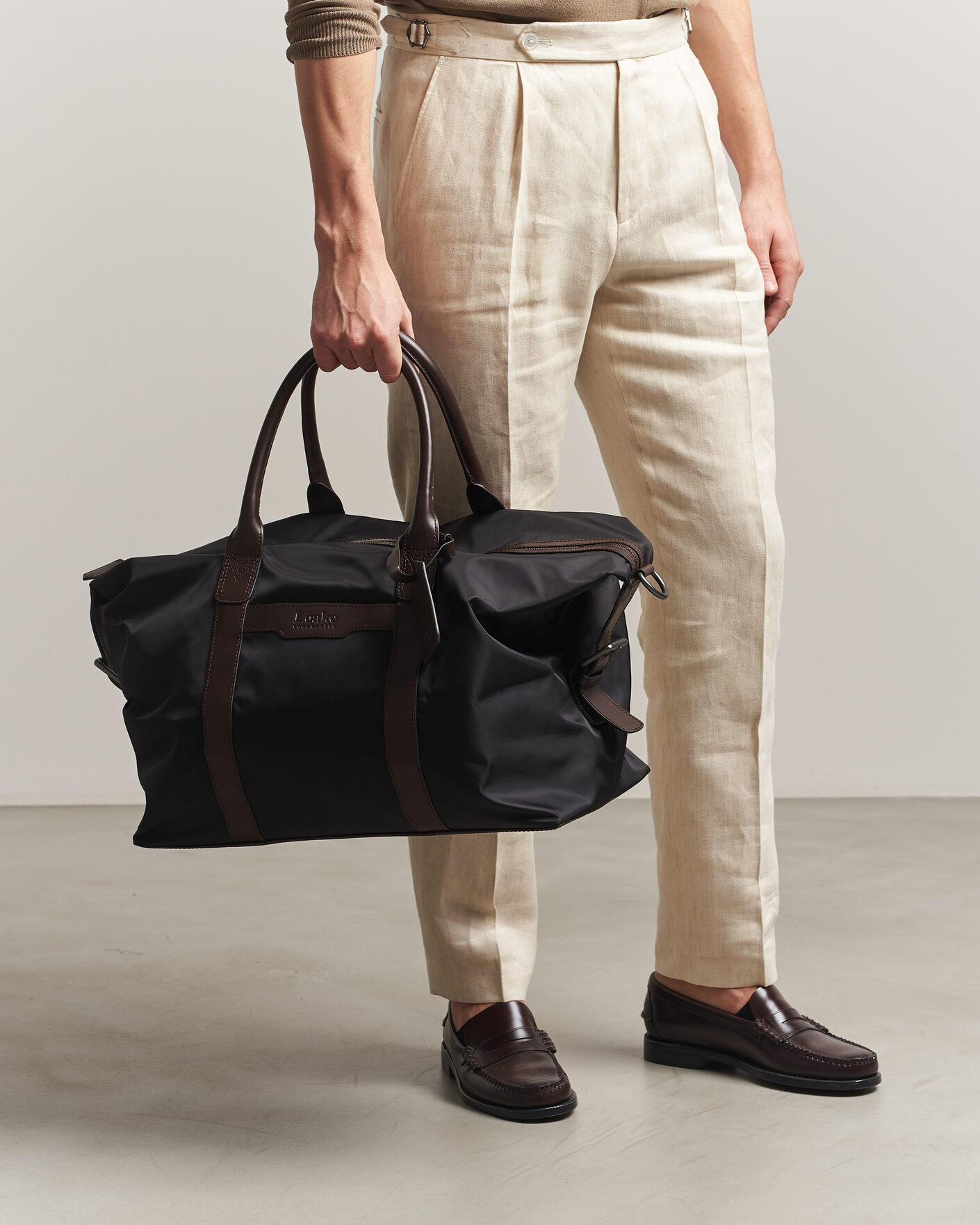Uomini | Borse | Loake Shoemakers | Gower Nylon/Leather Holdall Black