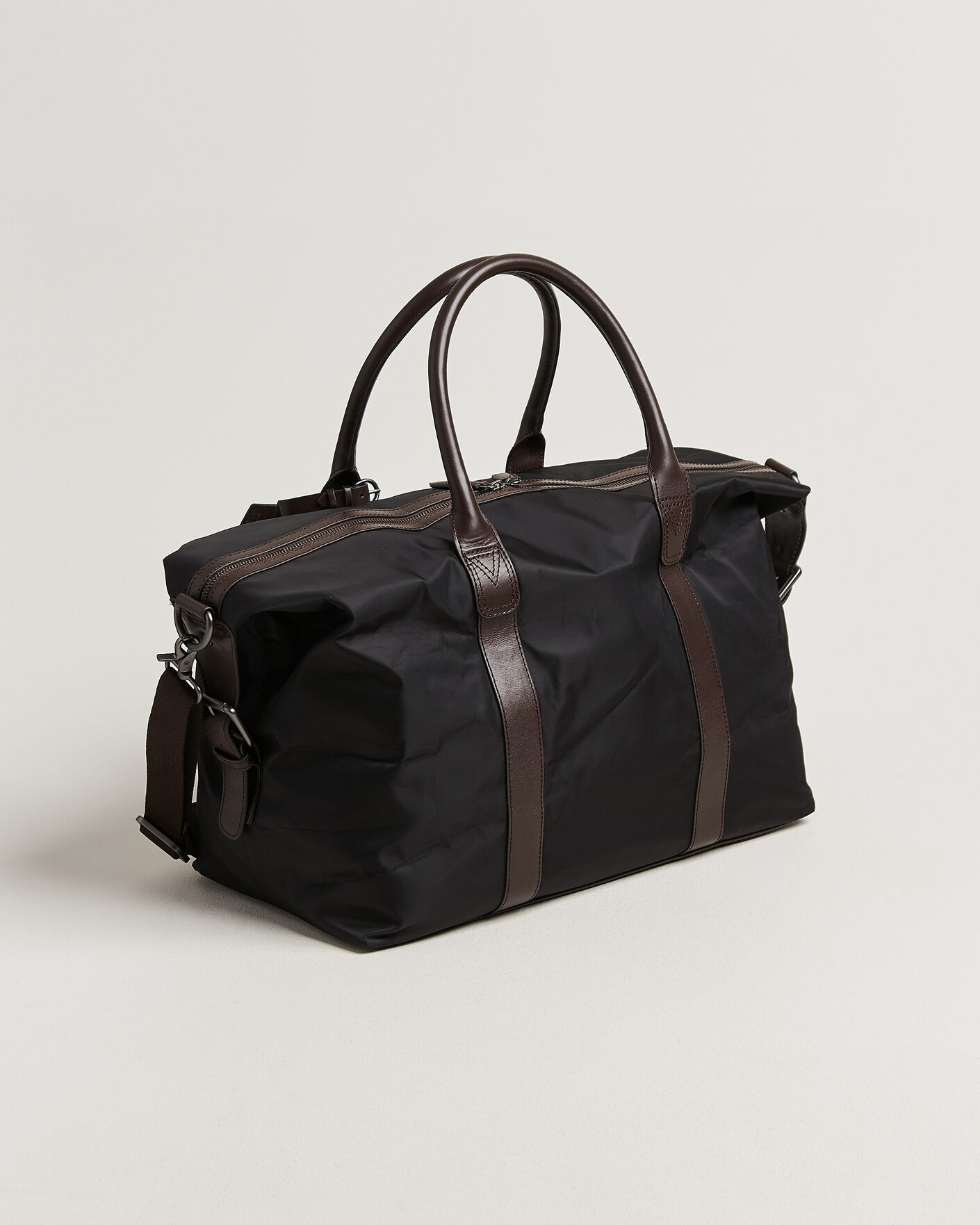 Uomini | Borse | Loake Shoemakers | Gower Nylon/Leather Holdall Black
