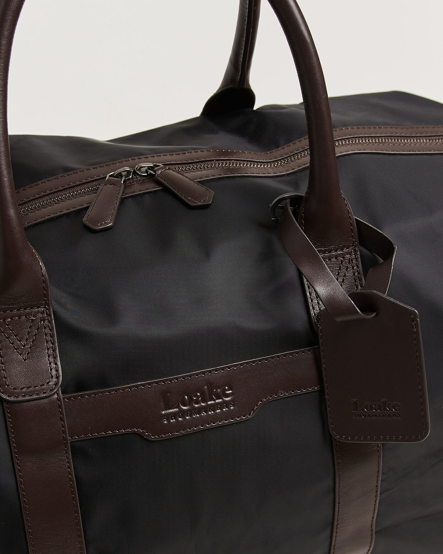Uomini | Borse | Loake Shoemakers | Gower Nylon/Leather Holdall Black