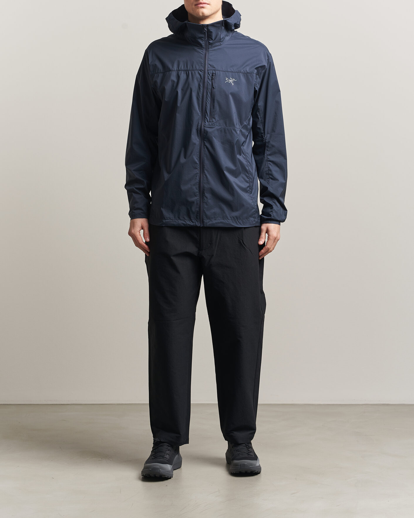 Uomini | Giacche | Arc'teryx | Squamish Lightweight Hooded Jacket Black Sapphire