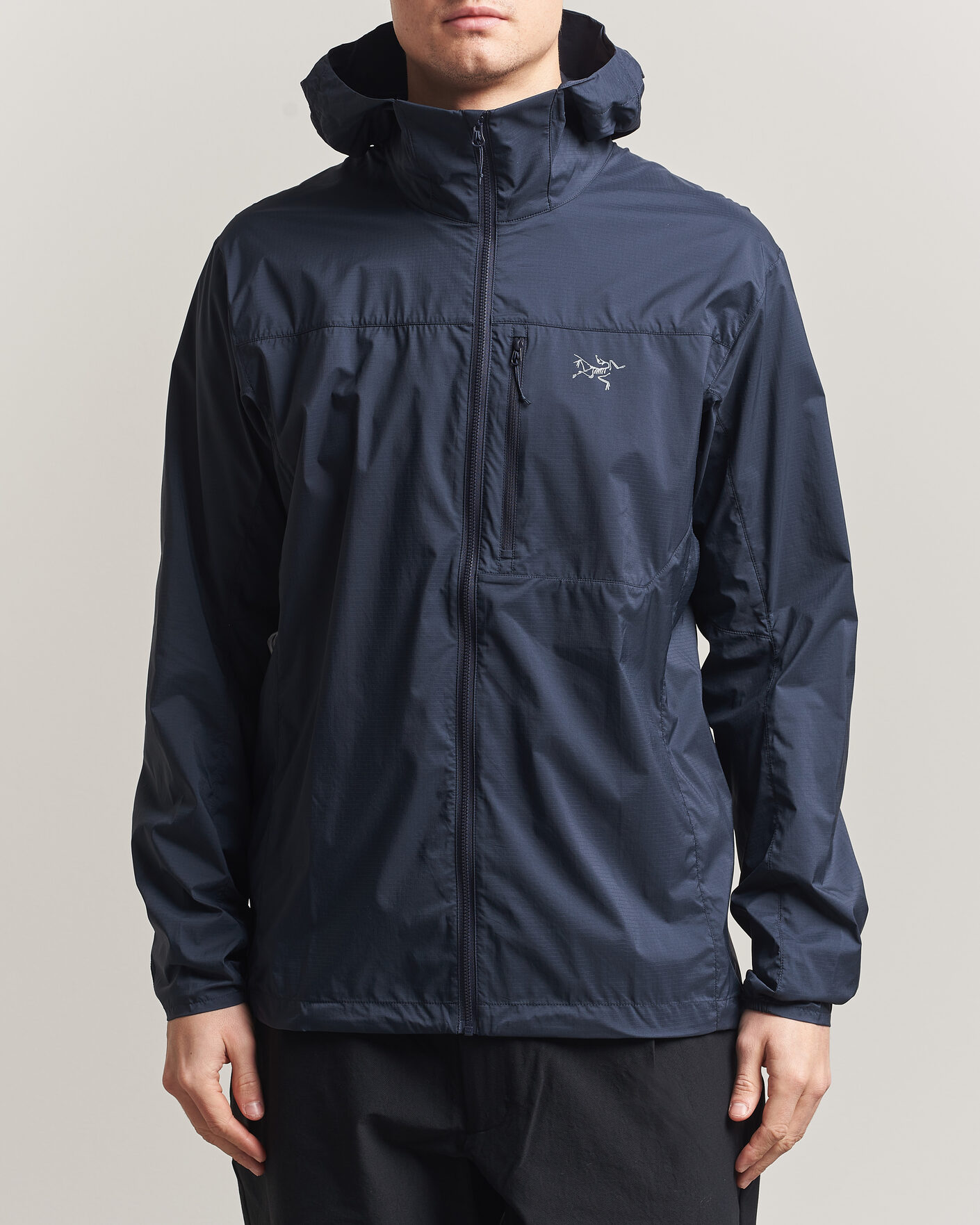 Uomini | Giacche | Arc'teryx | Squamish Lightweight Hooded Jacket Black Sapphire
