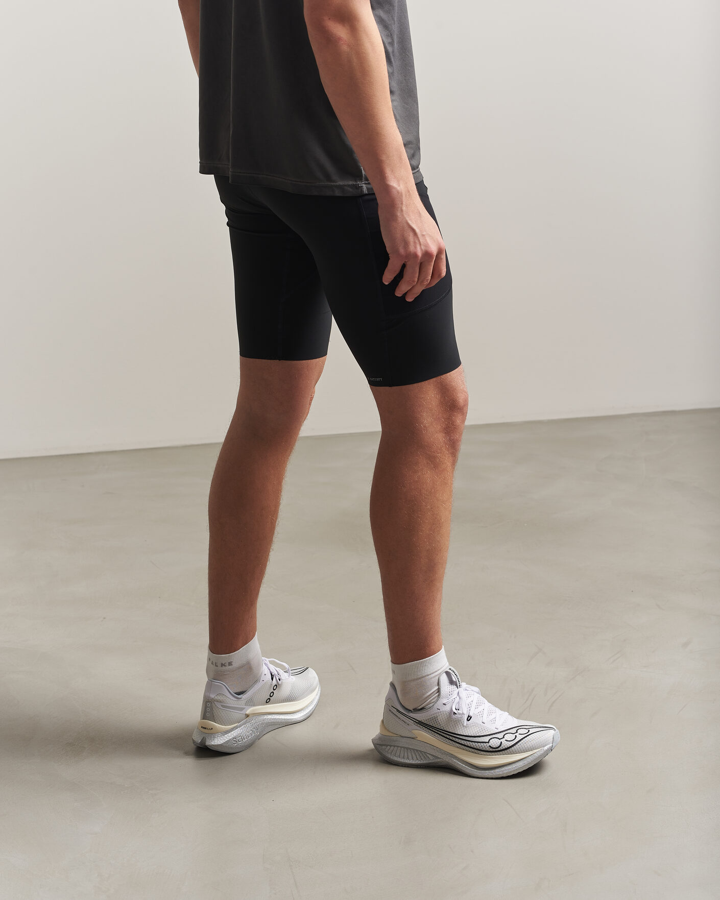 Uomini | Scarpe da corsa | Saucony | Endorphin Pro 5 White/Black