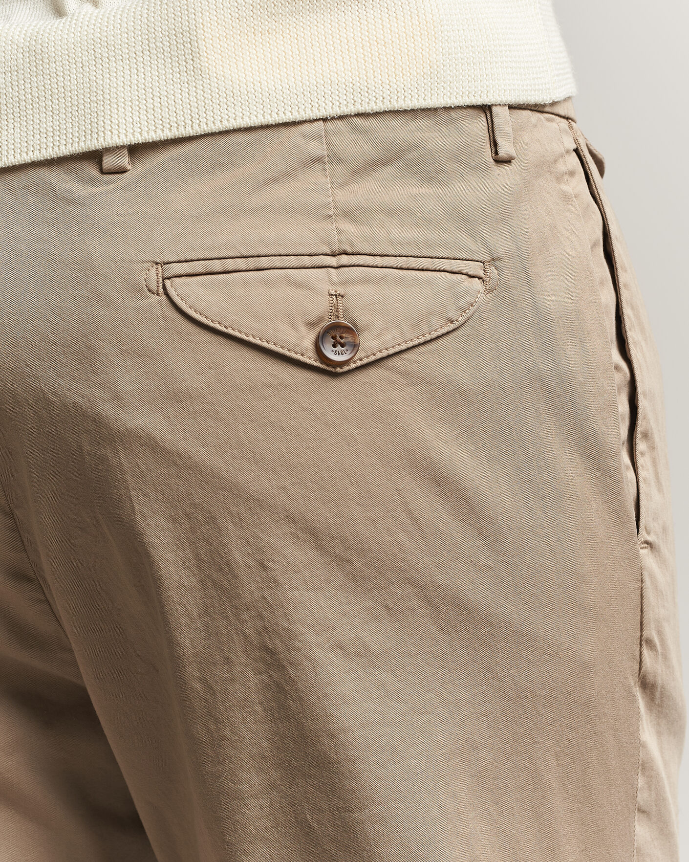 Uomini | Pantaloni | Briglia 1949 | Easy Fit Pleated Cotton Stretch Chino Taupe