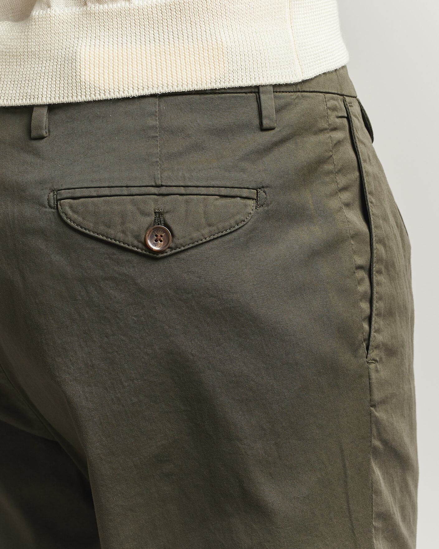 Uomini | Pantaloni | Briglia 1949 | Easy Fit Pleated Cotton Stretch Chino Olive