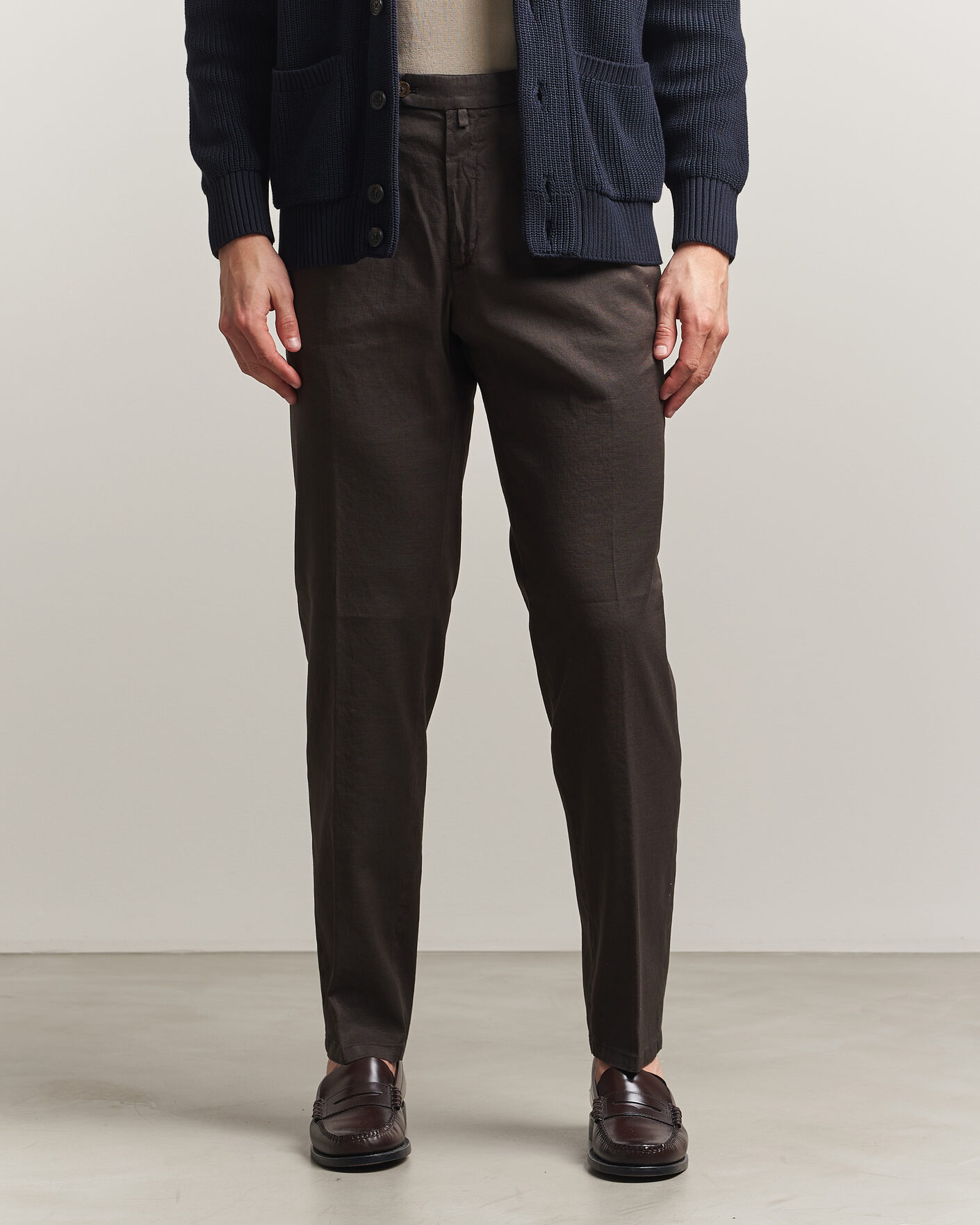 Uomini | Pantaloni | Briglia 1949 | Pleated Linen Trousers Brown