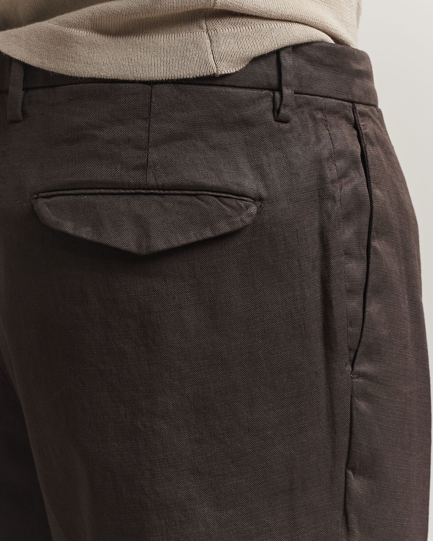 Uomini | Pantaloni | Briglia 1949 | Pleated Linen Trousers Brown