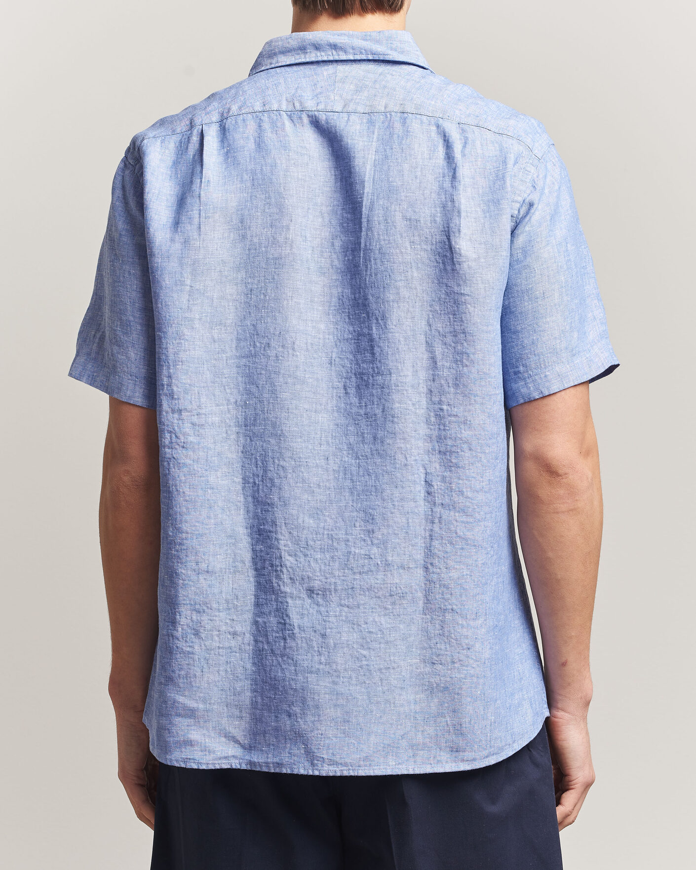 Uomini | Camicie | Charles Tyrwhitt | Pure Linen Short Sleeve Slim Fit Shirt Cornflower Blue
