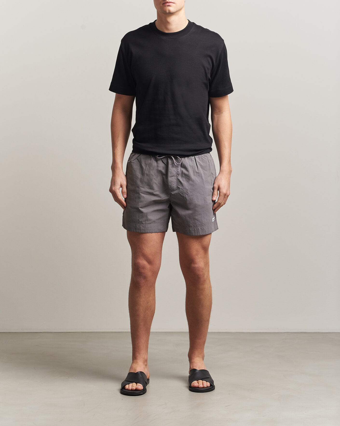Uomini | Costumi da bagno | Woolrich | Solid Garment Dyed Swimshorts Chark