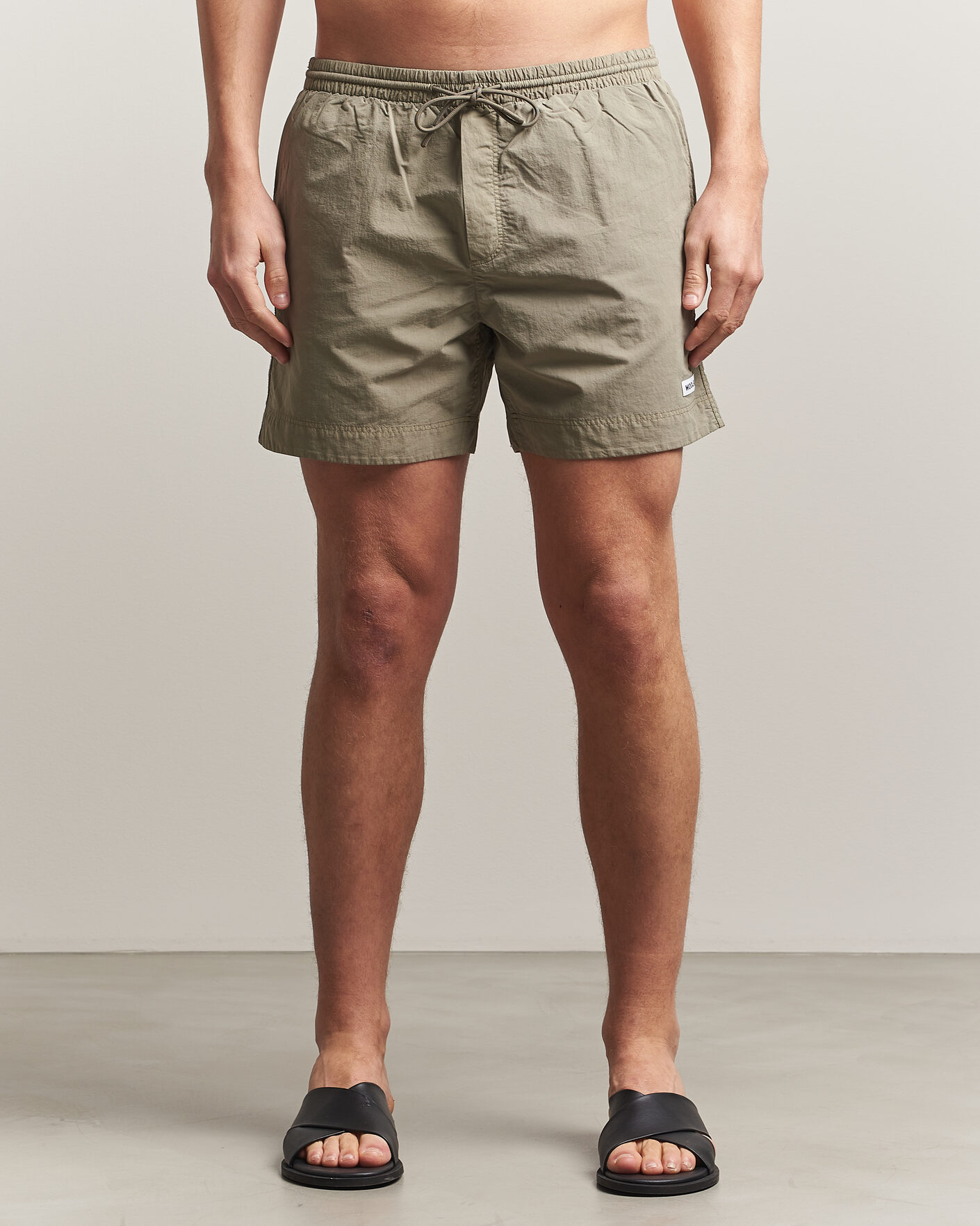 Uomini | Costumi da bagno | Woolrich | Solid Garment Dyed Swimshorts Smokey Olive