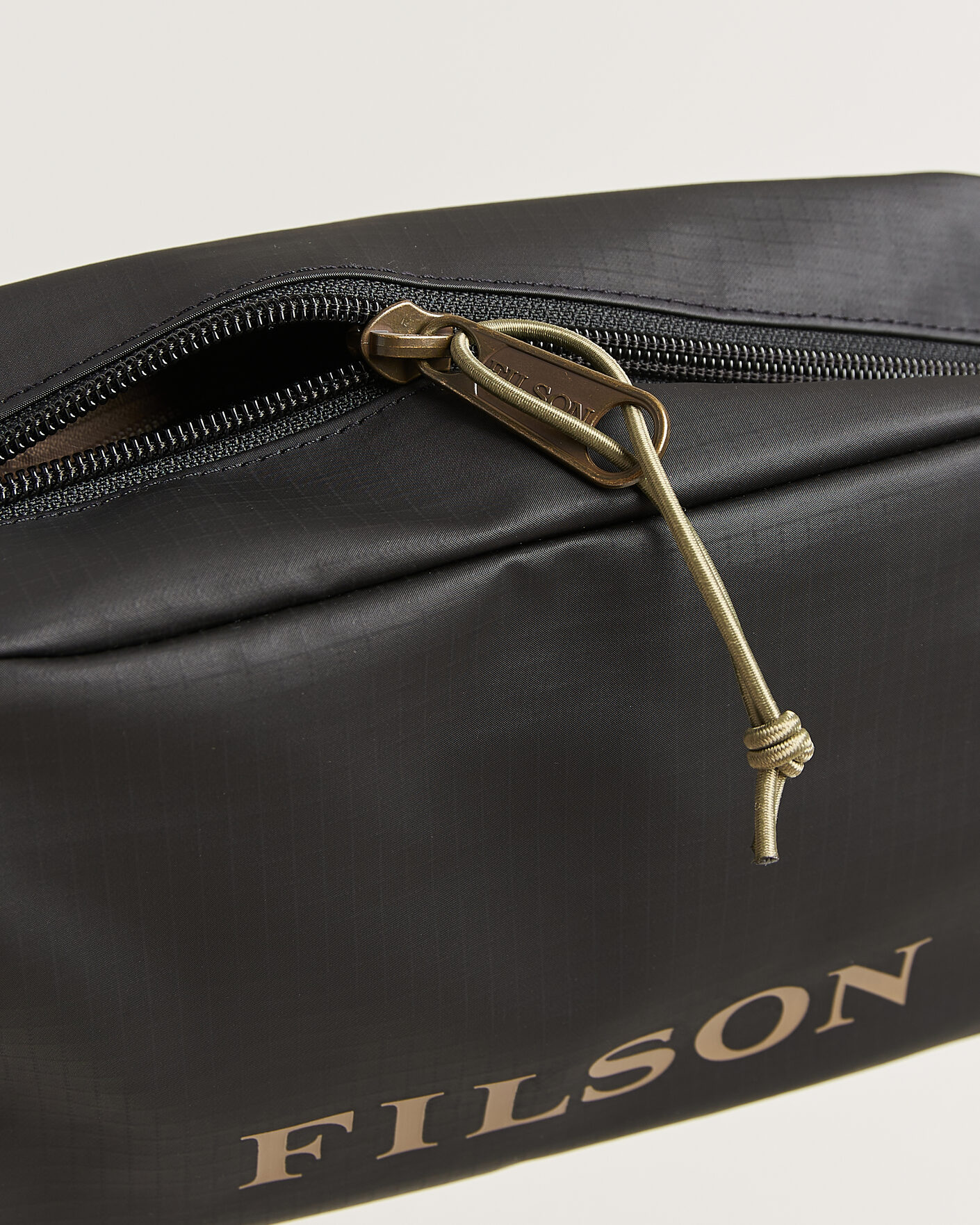 Uomini | Borse | Filson | All Weather Travel Pack Black