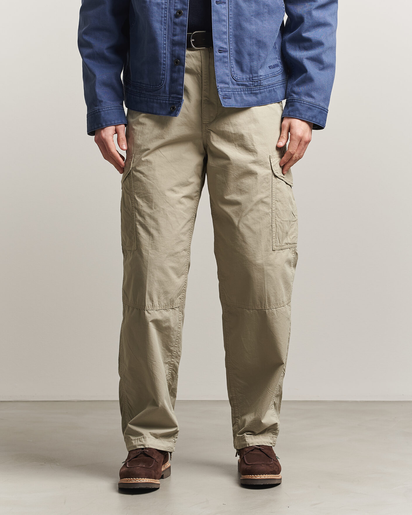 Uomini | Pantaloni | Filson | Tropical Poplin Cargo Pants Dried Sage