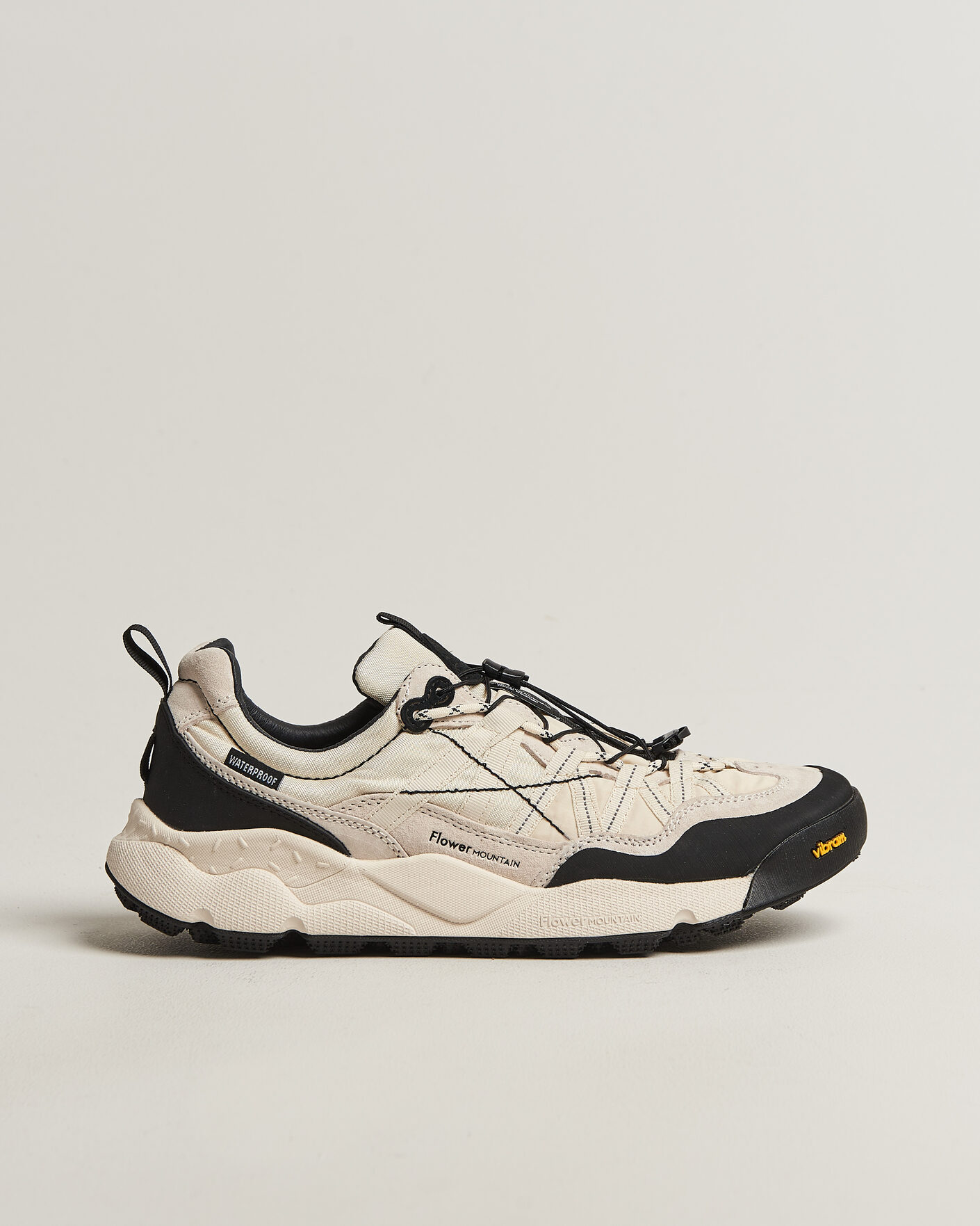 Uomini | Sneakers | Flower Mountain | Iwano 2 Suede/Nylon Trail Sneaker White/Black