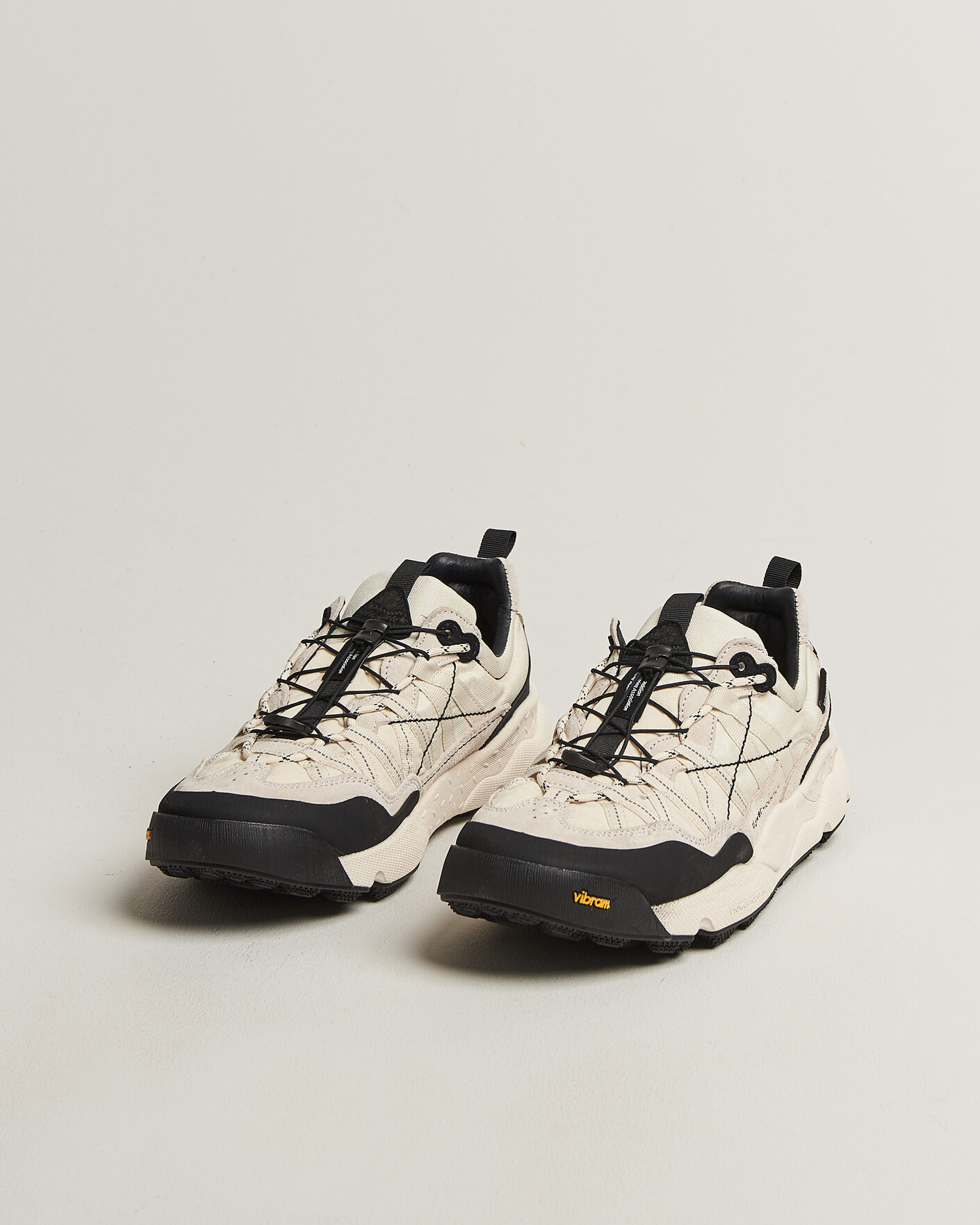 Uomini | Sneakers | Flower Mountain | Iwano 2 Suede/Nylon Trail Sneaker White/Black