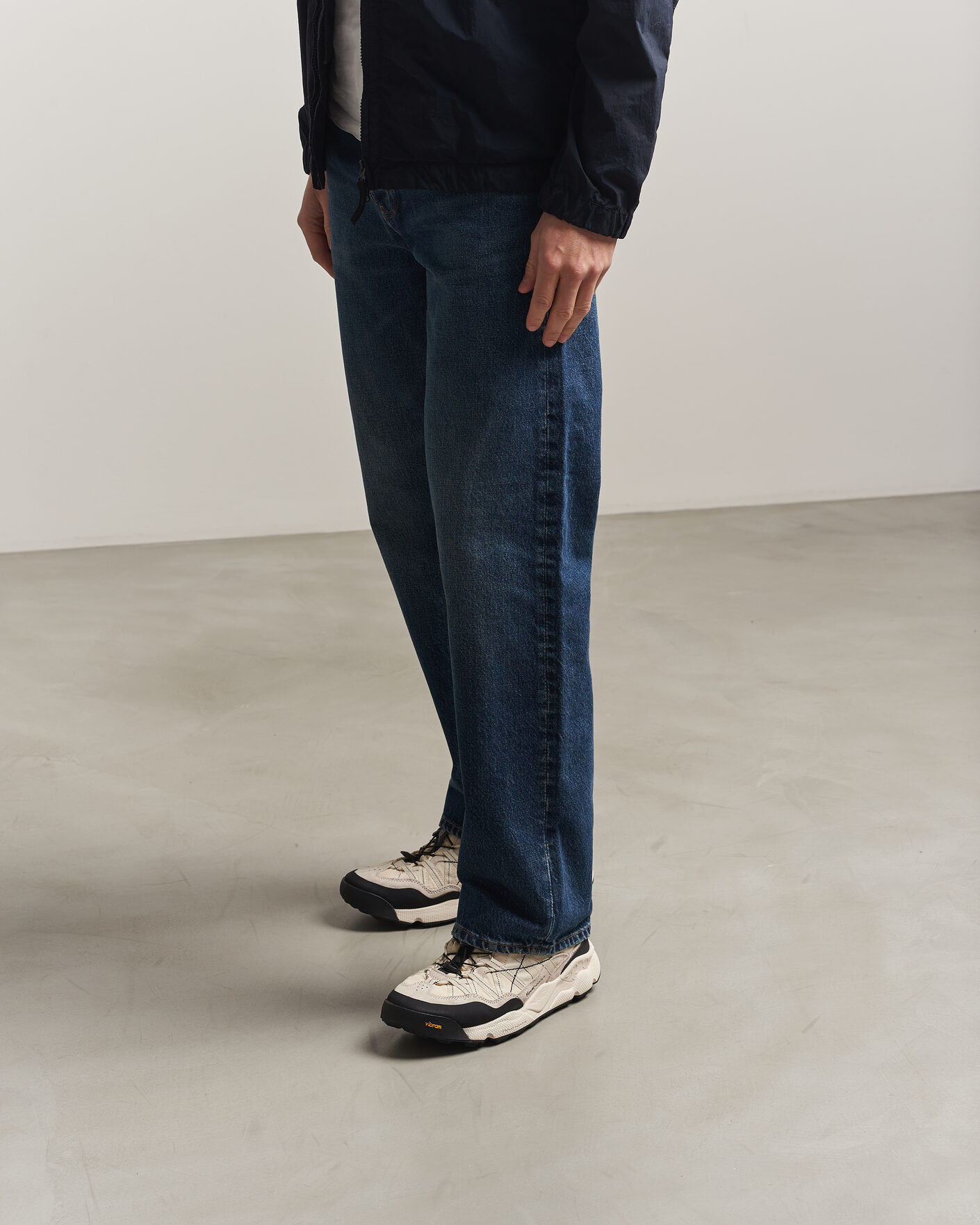 Uomini | Sneakers | Flower Mountain | Iwano 2 Suede/Nylon Trail Sneaker White/Black