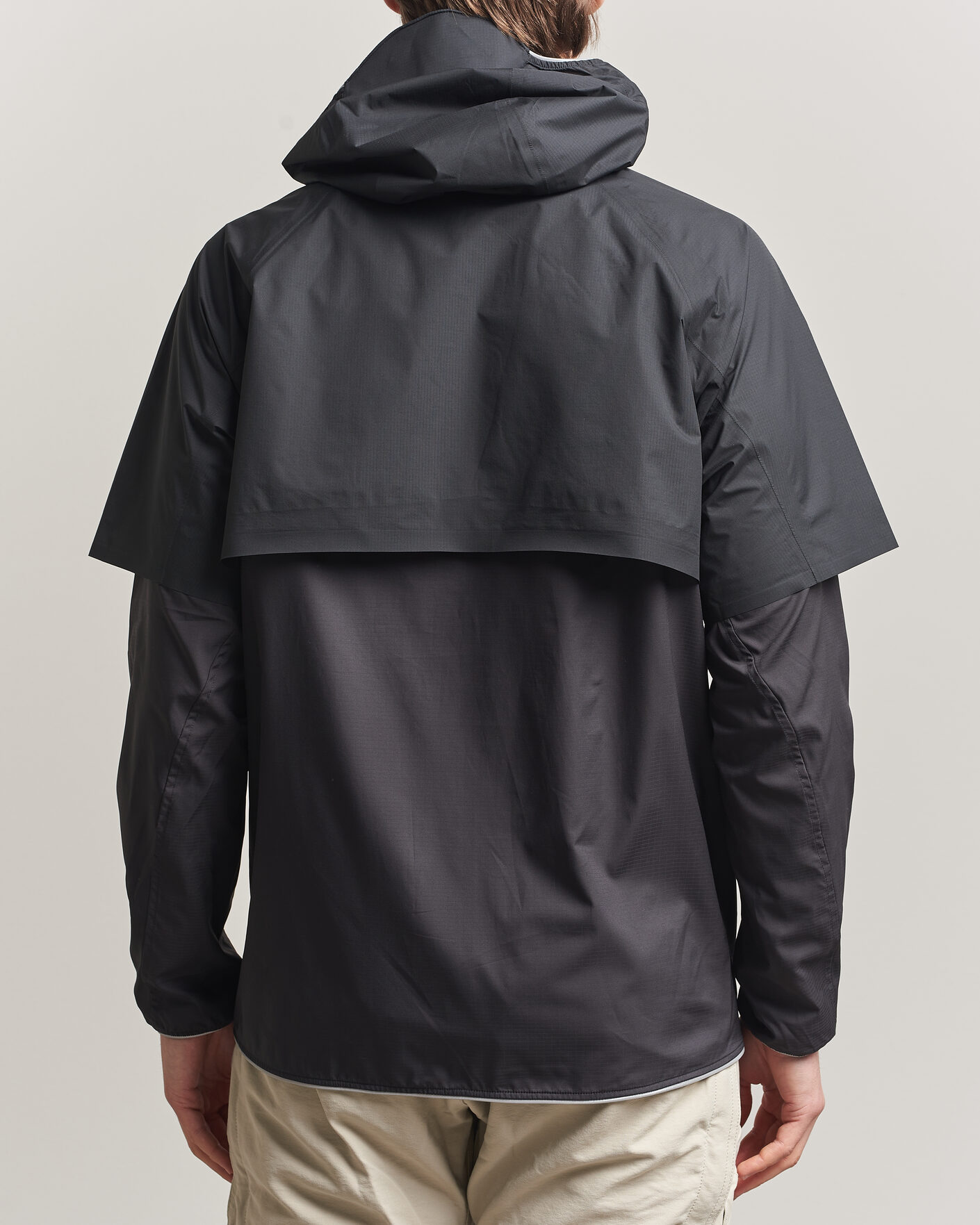 Uomini | Giacche | Klättermusen | Vidre Hood Jacket Black