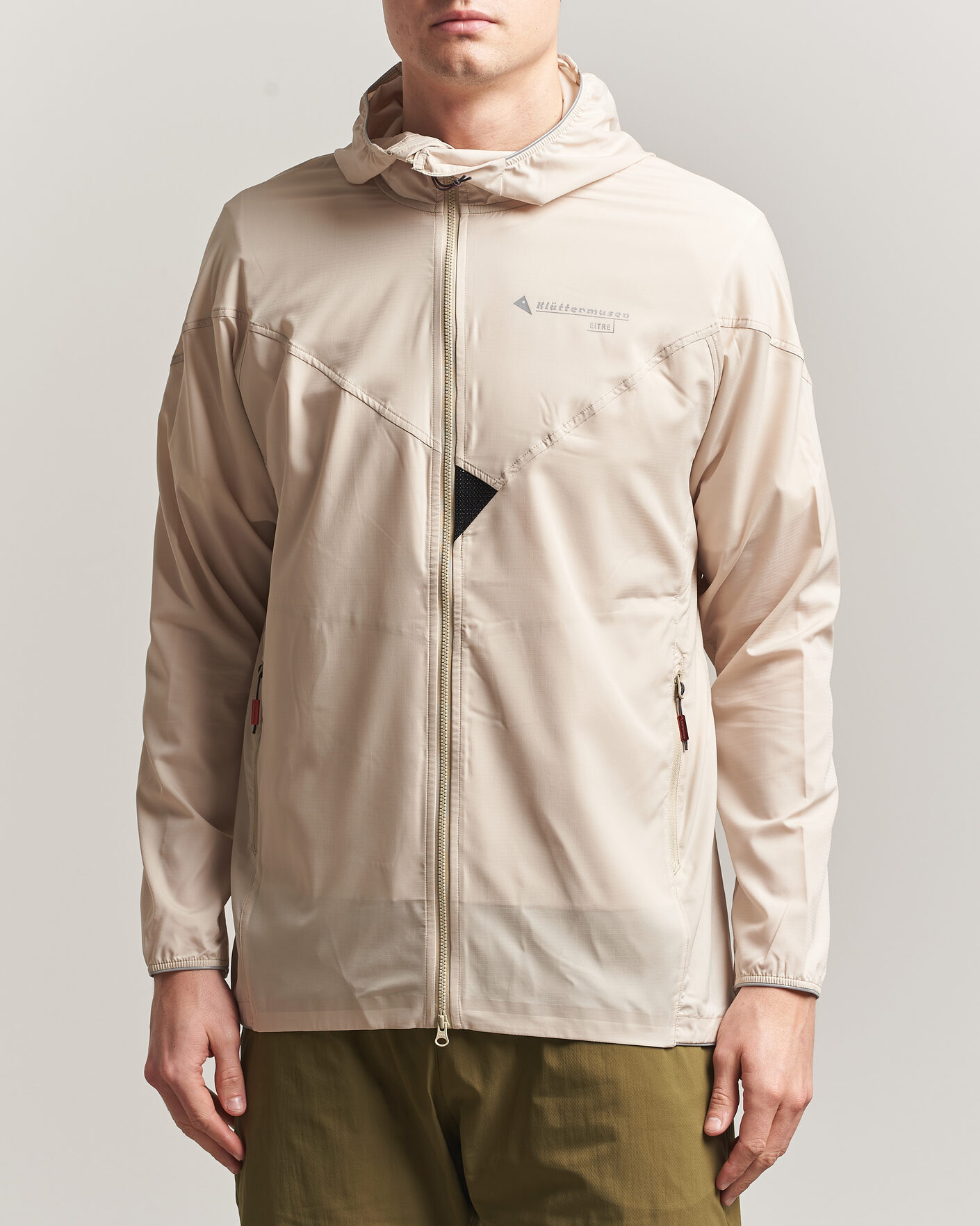 Uomini | Giacche | Klättermusen | Eitre Zip Hood Windbreaker Jacket Clay