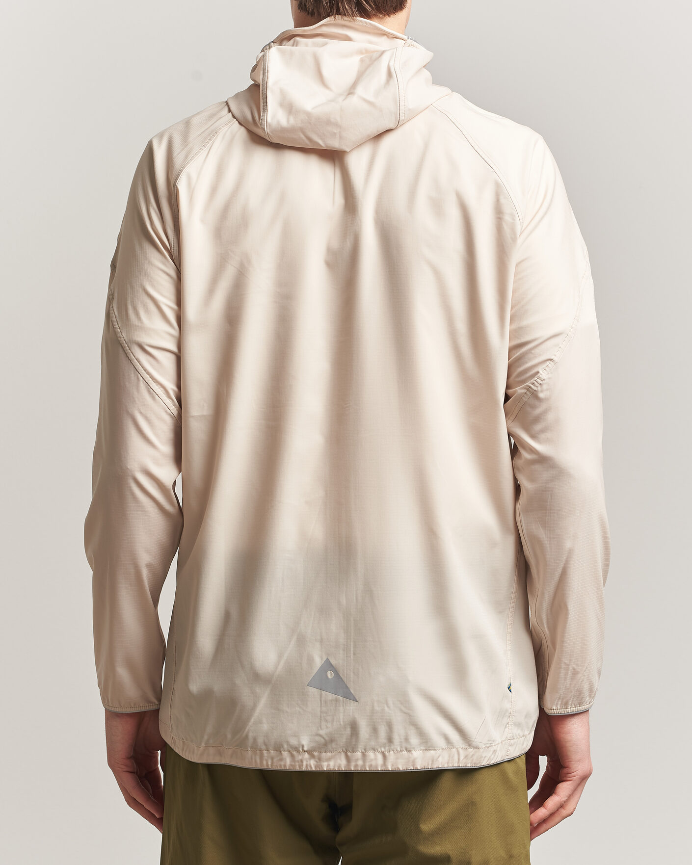 Uomini | Giacche | Klättermusen | Eitre Zip Hood Windbreaker Jacket Clay