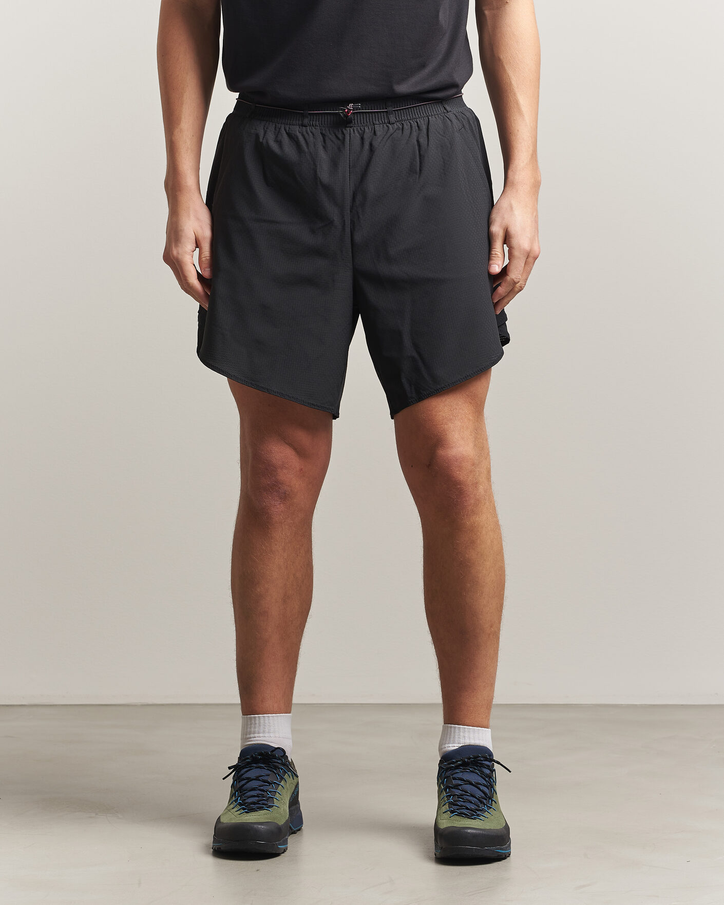 Uomini | Pantaloncini | Klättermusen | Diser Light Running Shorts Black