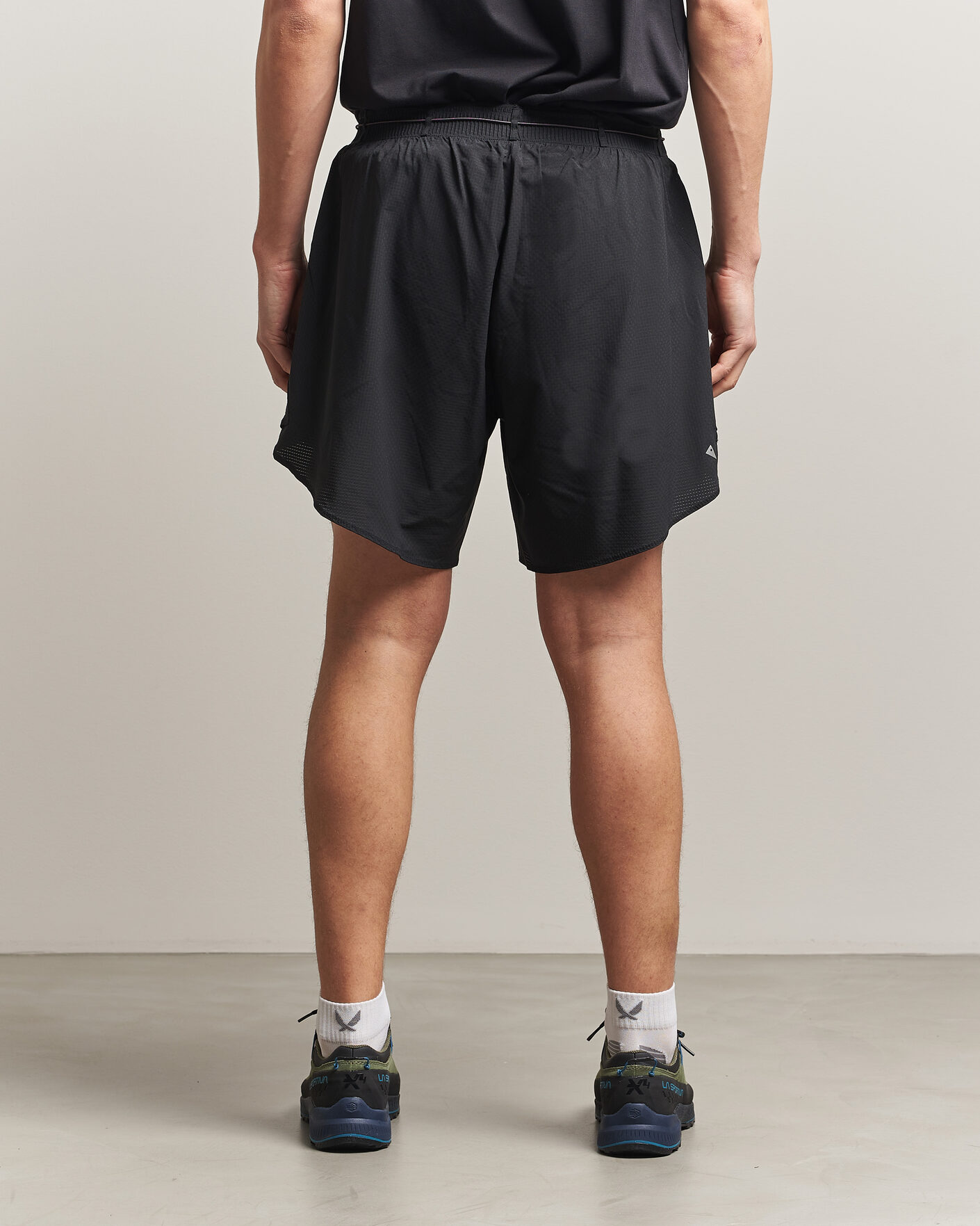 Uomini | Pantaloncini | Klättermusen | Diser Light Running Shorts Black