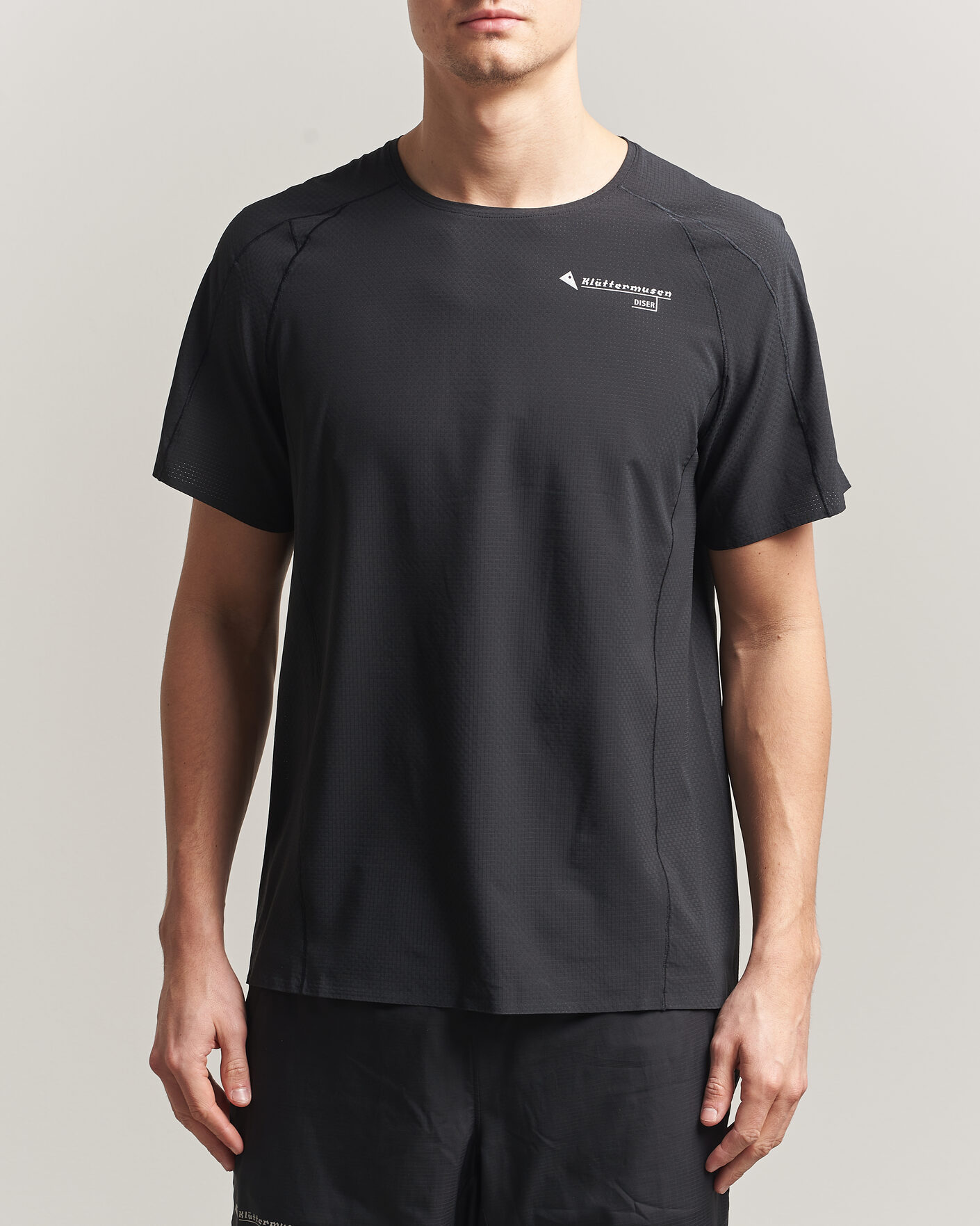 Uomini | T-shirt | Klättermusen | Diser Lightweight T-Shirt Black