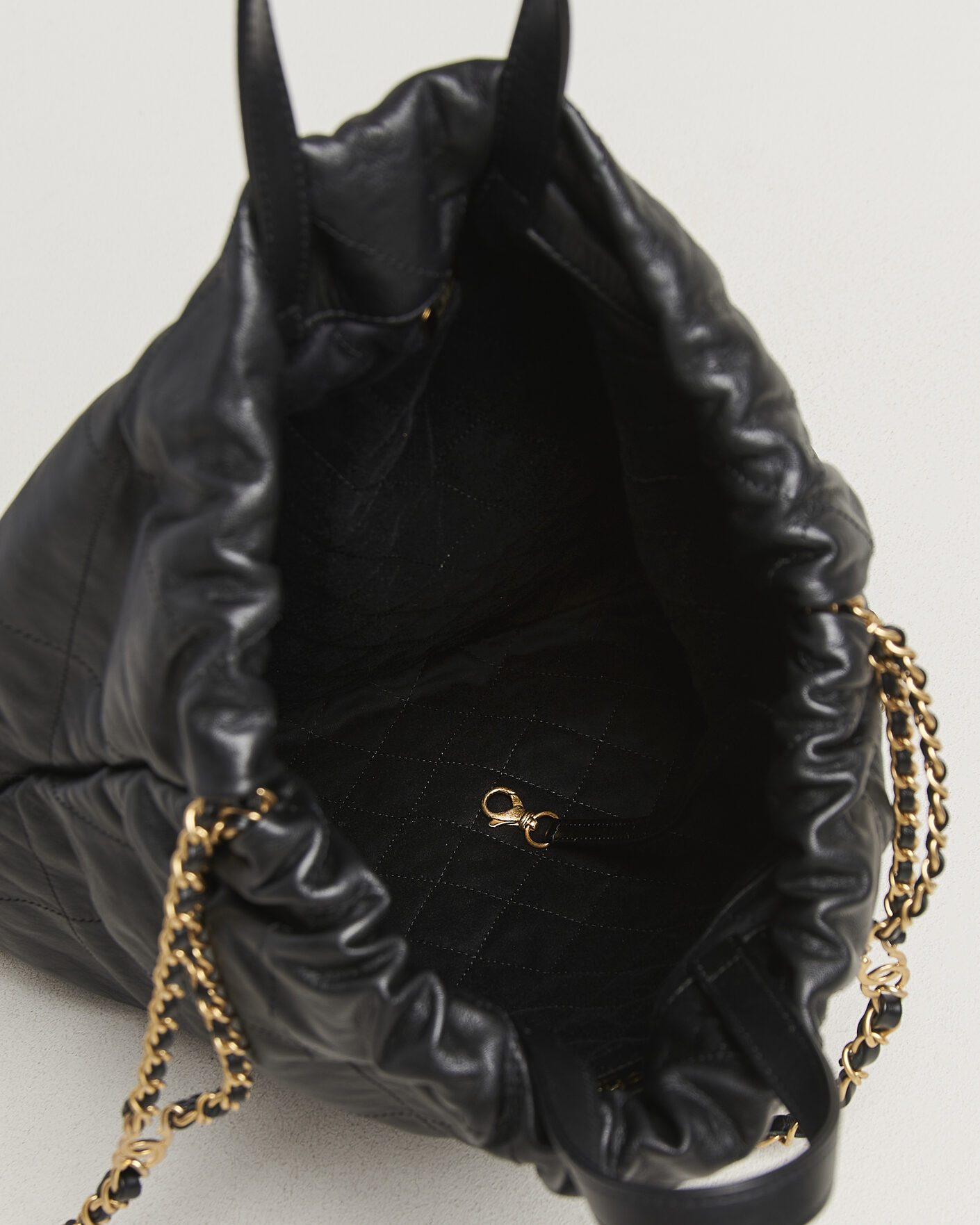 Uomini | Pre-Owned & Vintage Bags | Chanel Pre-Owned | Chanel 22 Backpack Black Black