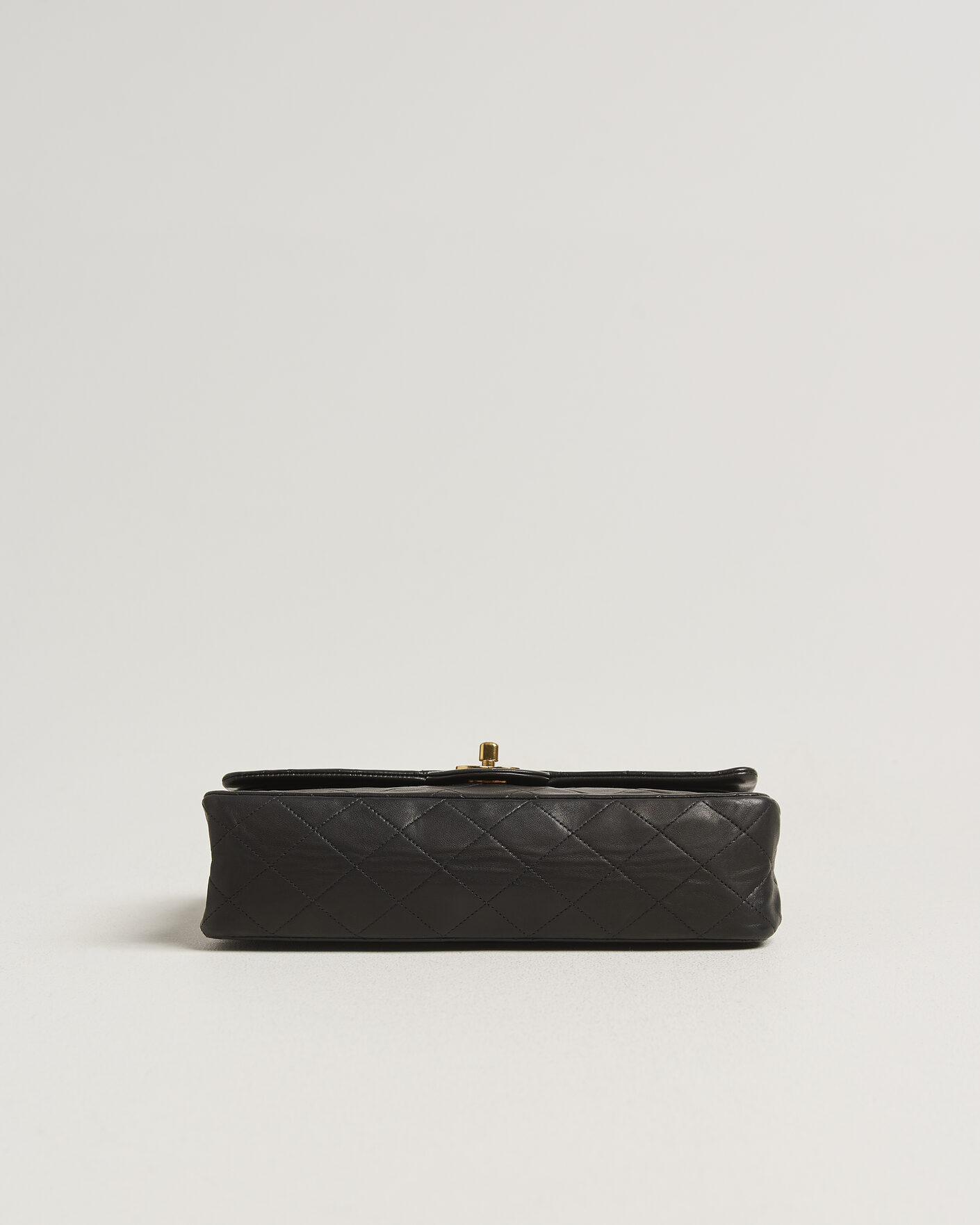 Uomini | Pre-Owned & Vintage Bags | Chanel Pre-Owned | Classic Medium Double Flap Bag Black