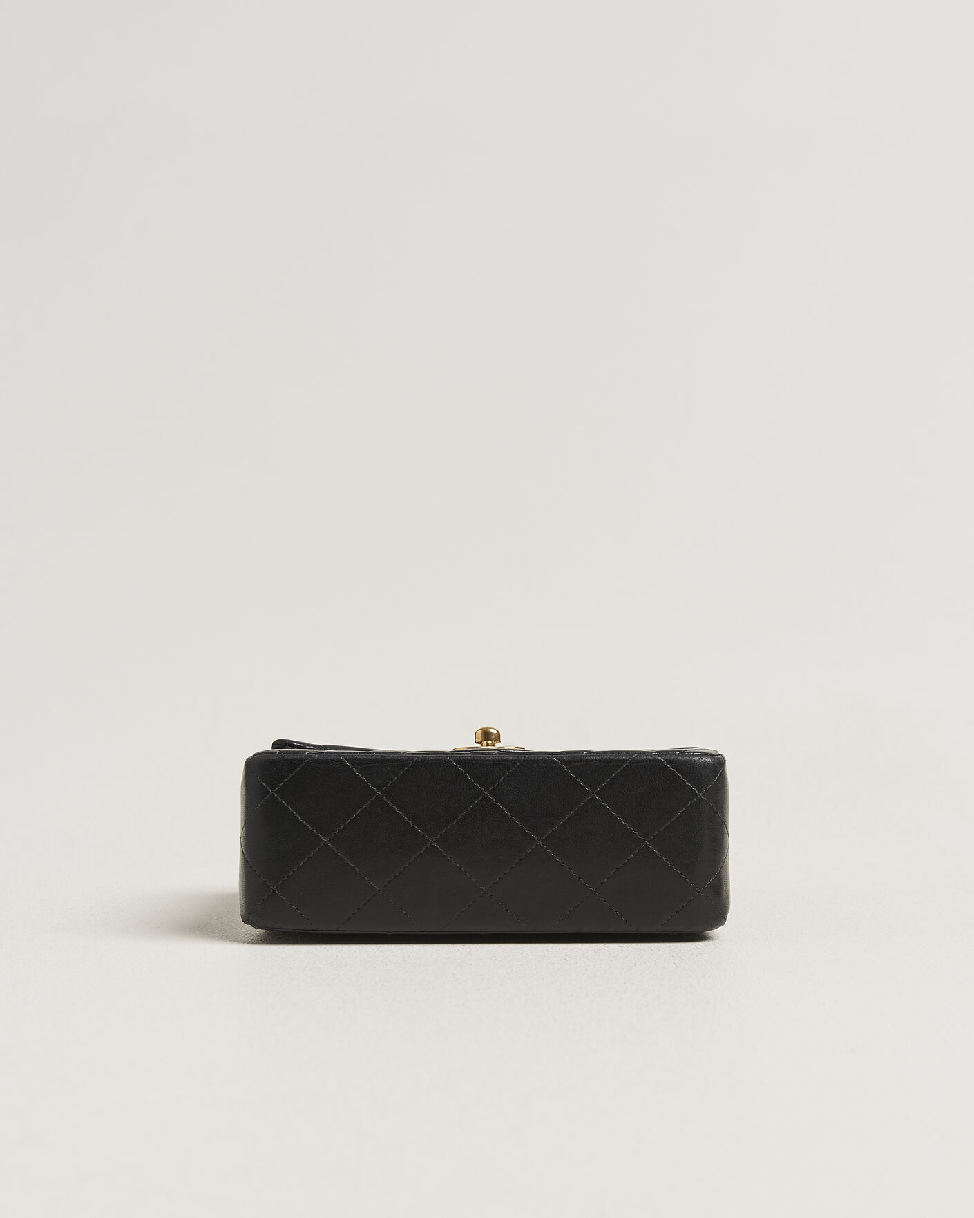 Uomini | Pre-Owned & Vintage Bags | Chanel Pre-Owned | Classic Mini Single Flap Square Bag Black