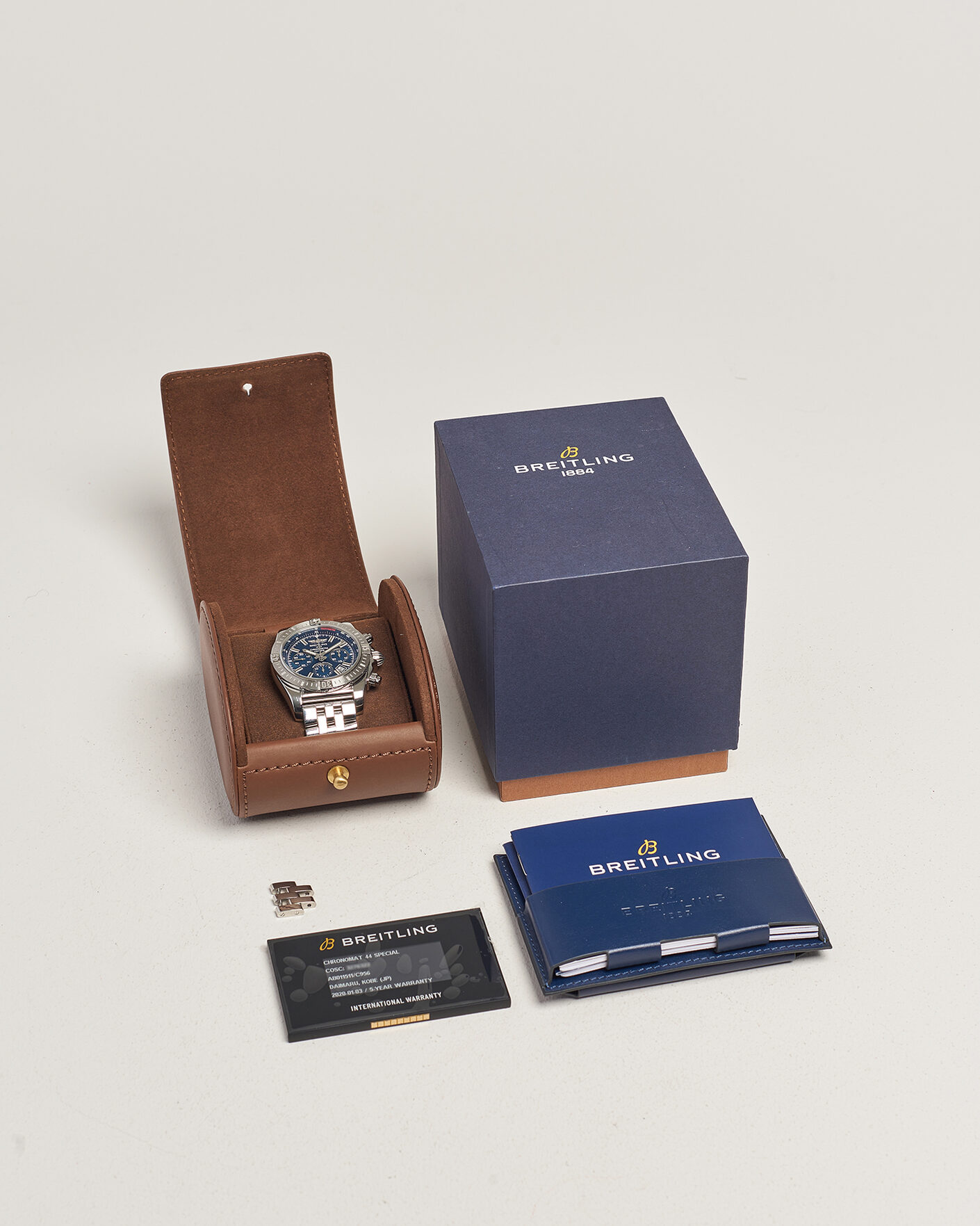 Uomini | Pre-Owned & Vintage Watches | Breitling Pre-Owned | Chronomat Special 44 