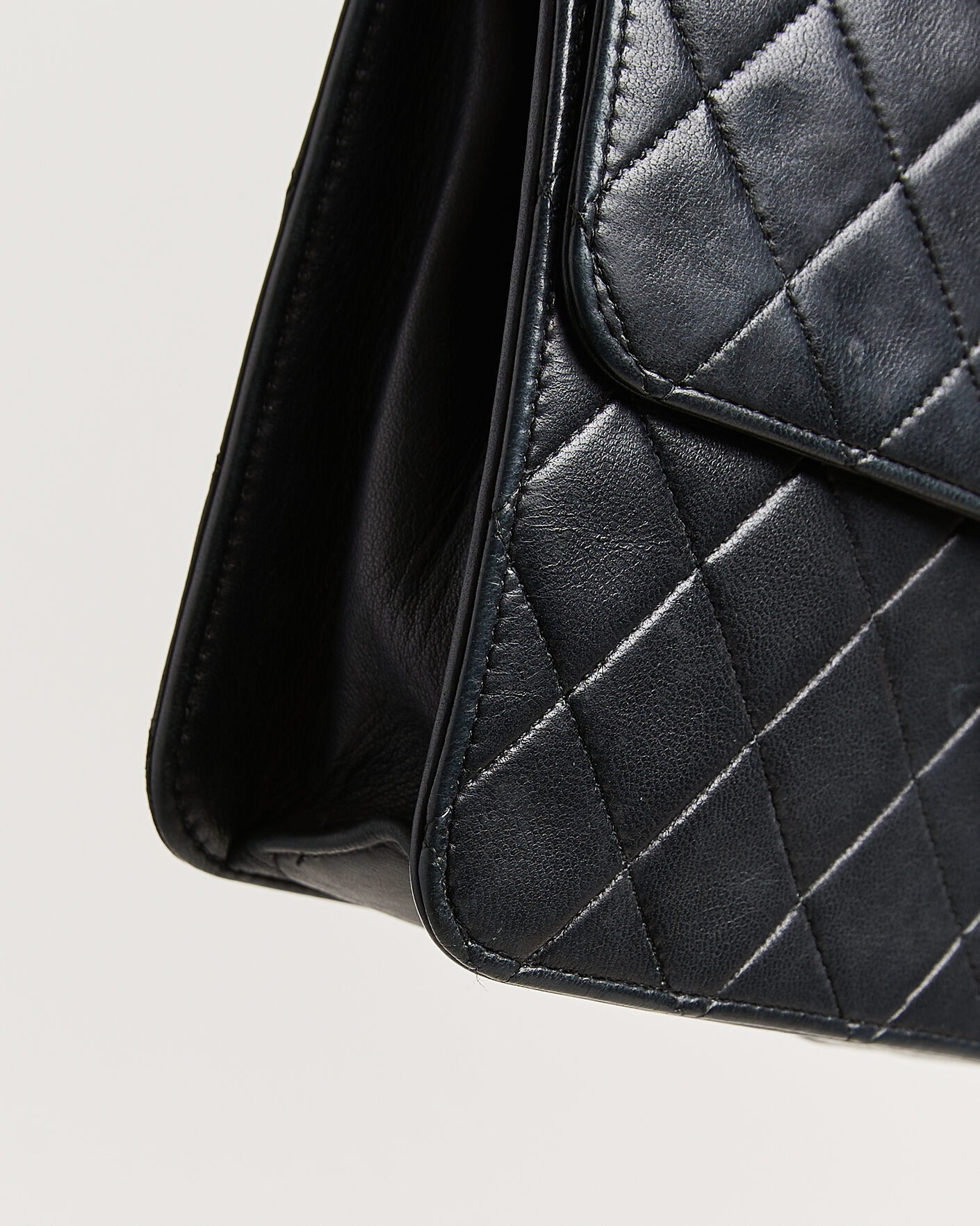 Uomini | Pre-Owned & Vintage Bags | Chanel Pre-Owned | Single Flap Bag Black