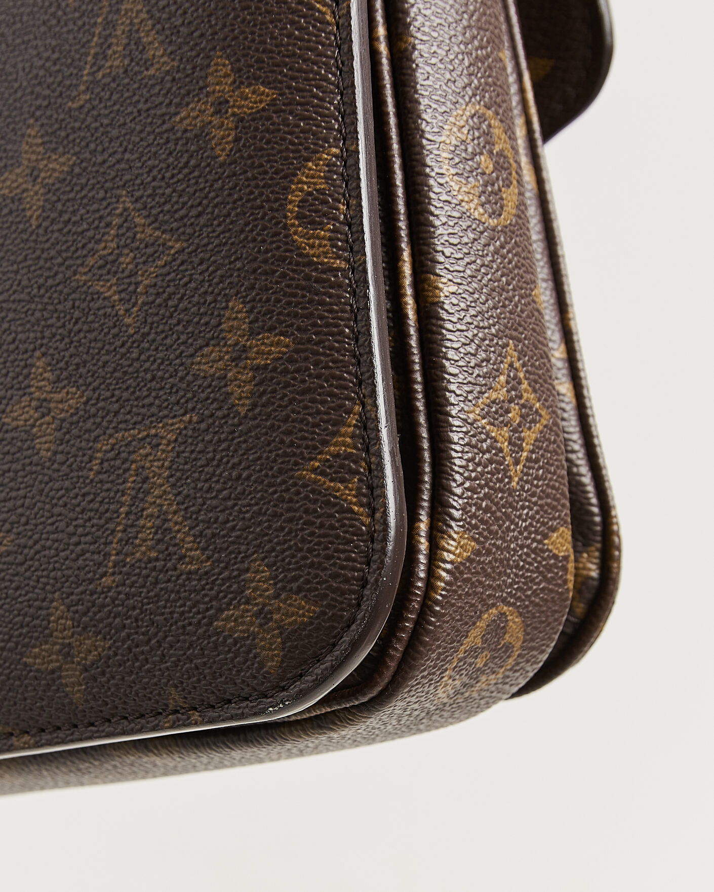 Uomini | Pre-Owned & Vintage Bags | Louis Vuitton Pre-Owned | Pochette Métis Monogram