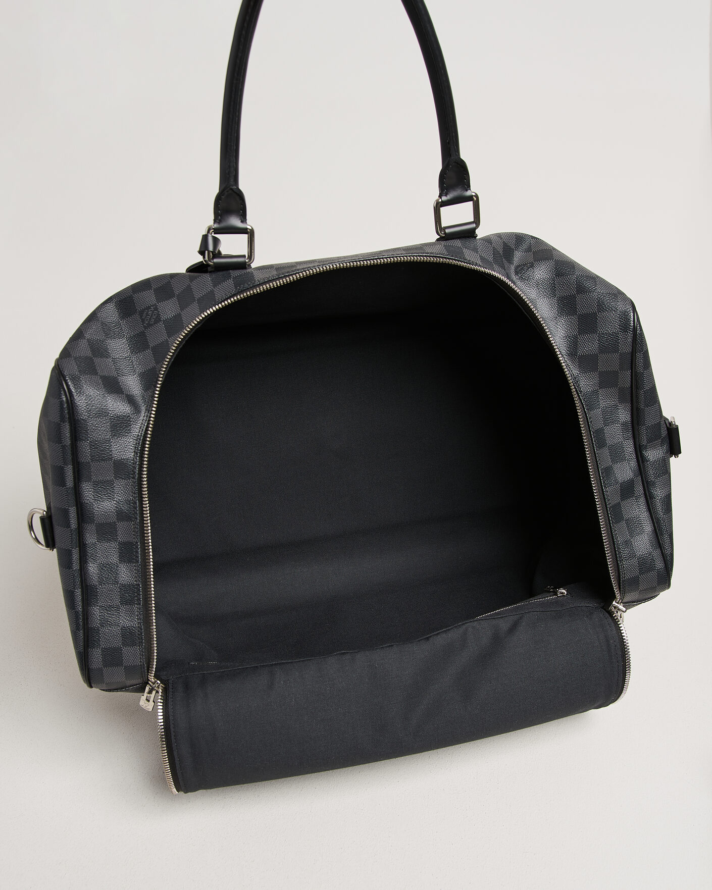 Uomini | Pre-Owned & Vintage Bags | Louis Vuitton Pre-Owned | Roadster 50 Damier Graphite