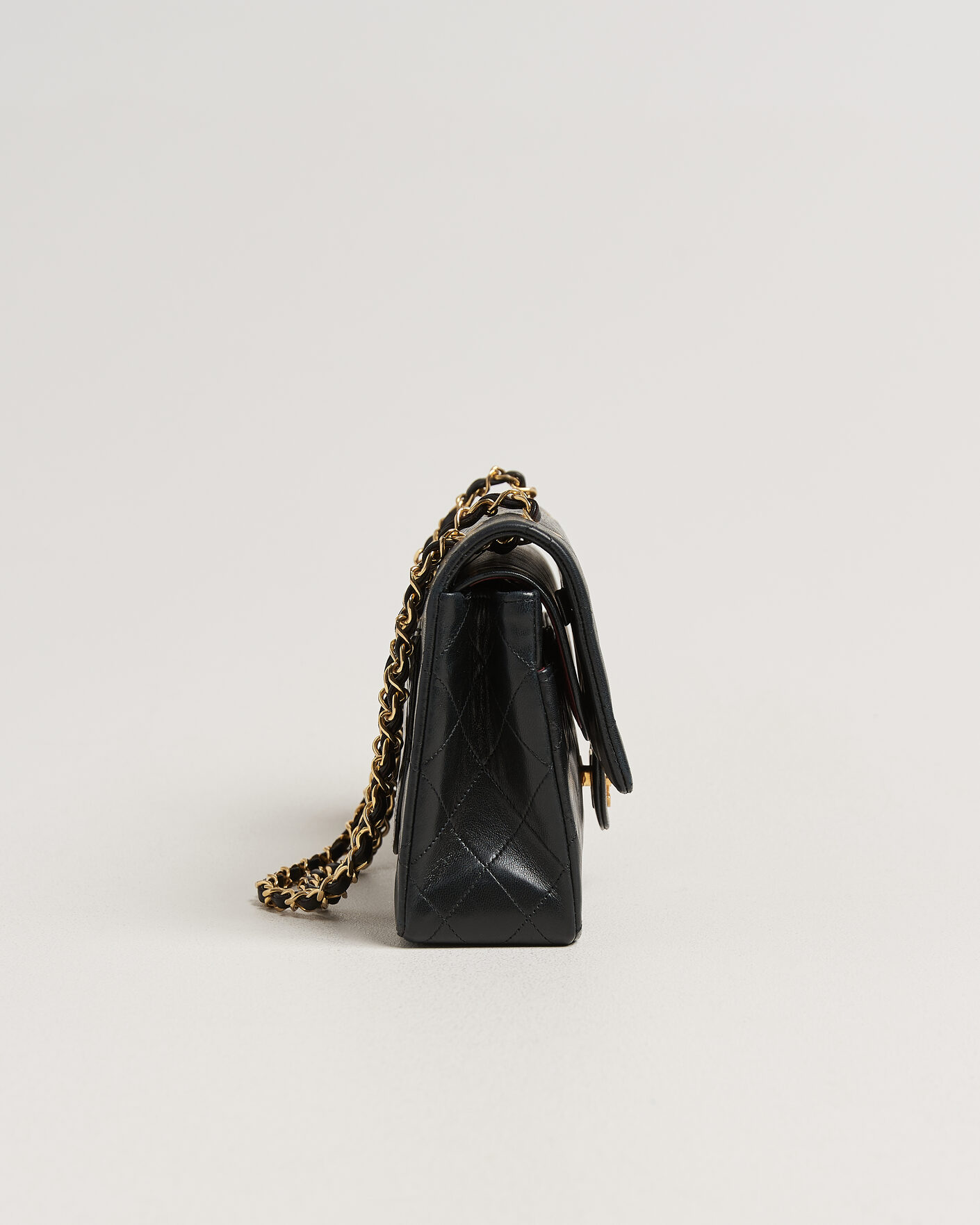 Uomini | Pre-Owned & Vintage Bags | Chanel Pre-Owned | Classic Medium Double Flap Bag Lambskin Black