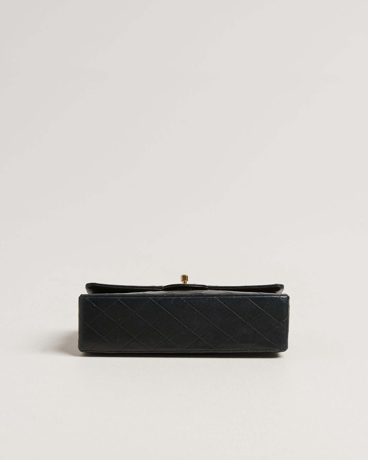 Uomini | Pre-Owned & Vintage Bags | Chanel Pre-Owned | Classic Medium Double Flap Bag Lambskin Black