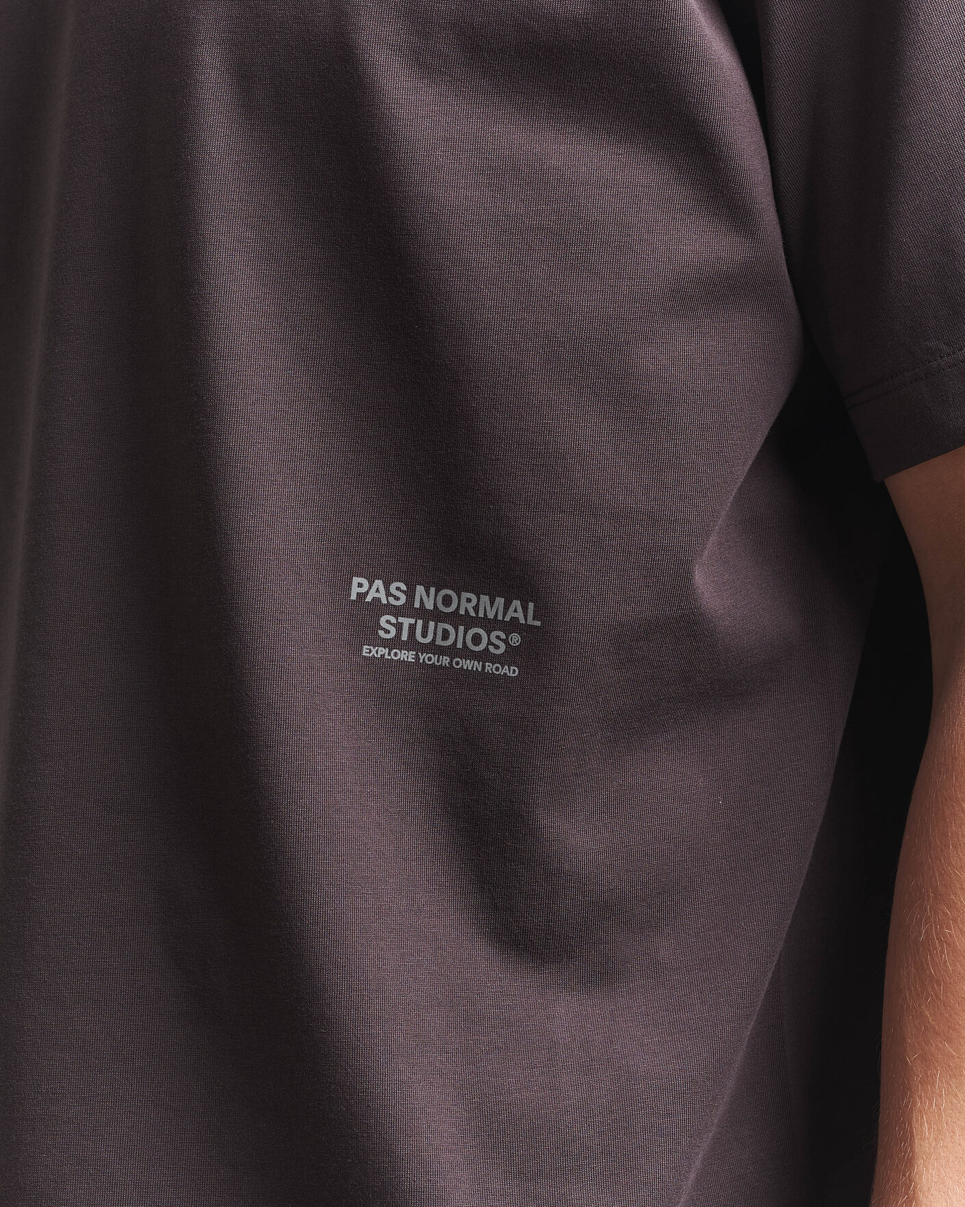 Uomini | T-shirt | Pas Normal Studios | Off Race Cotton Tech T-Shirt Dark Purple