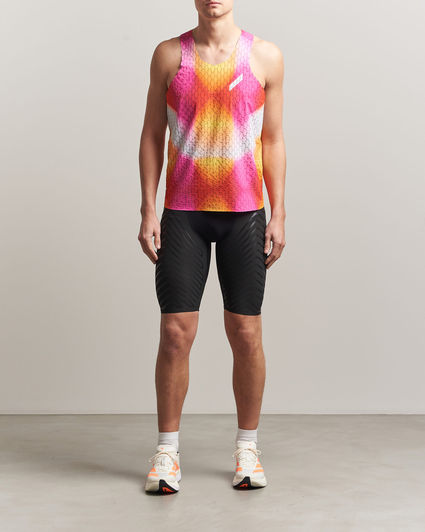Uomini | T-shirt | SOAR Running | Graphene Race Vest Red/Orange