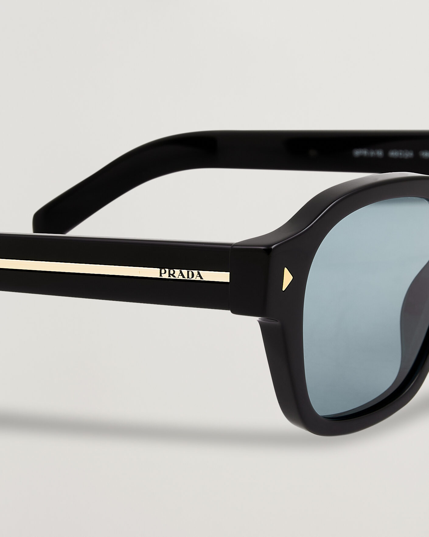 Uomini | Occhiali da sole | Prada Eyewear | 0PR A16S Sunglasses Black/green