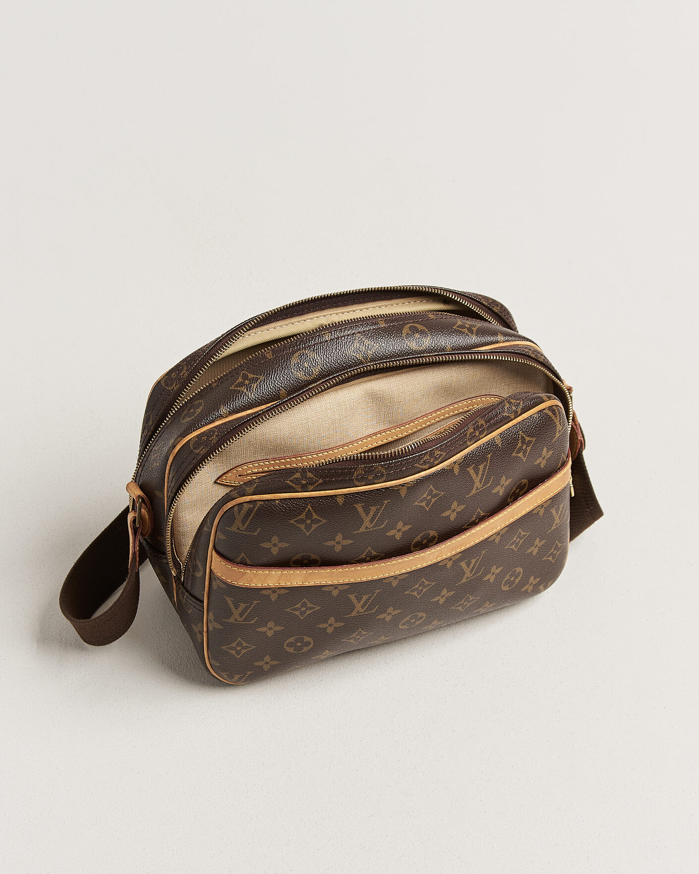 Uomini | Pre-Owned & Vintage Bags | Louis Vuitton Pre-Owned | Reporter Bag PM Monogram
