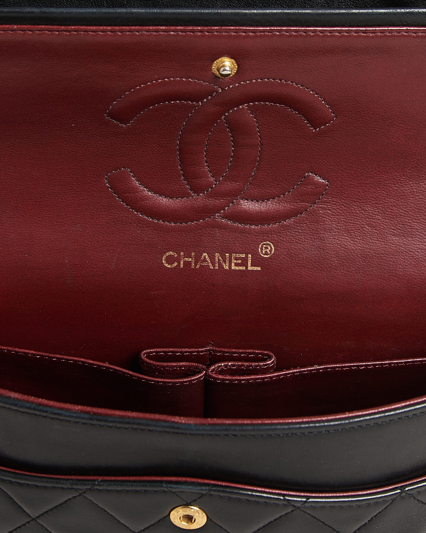 Uomini | Pre-Owned & Vintage Bags | Chanel Pre-Owned | Classic Medium Double Flap Bag Lambskin Black