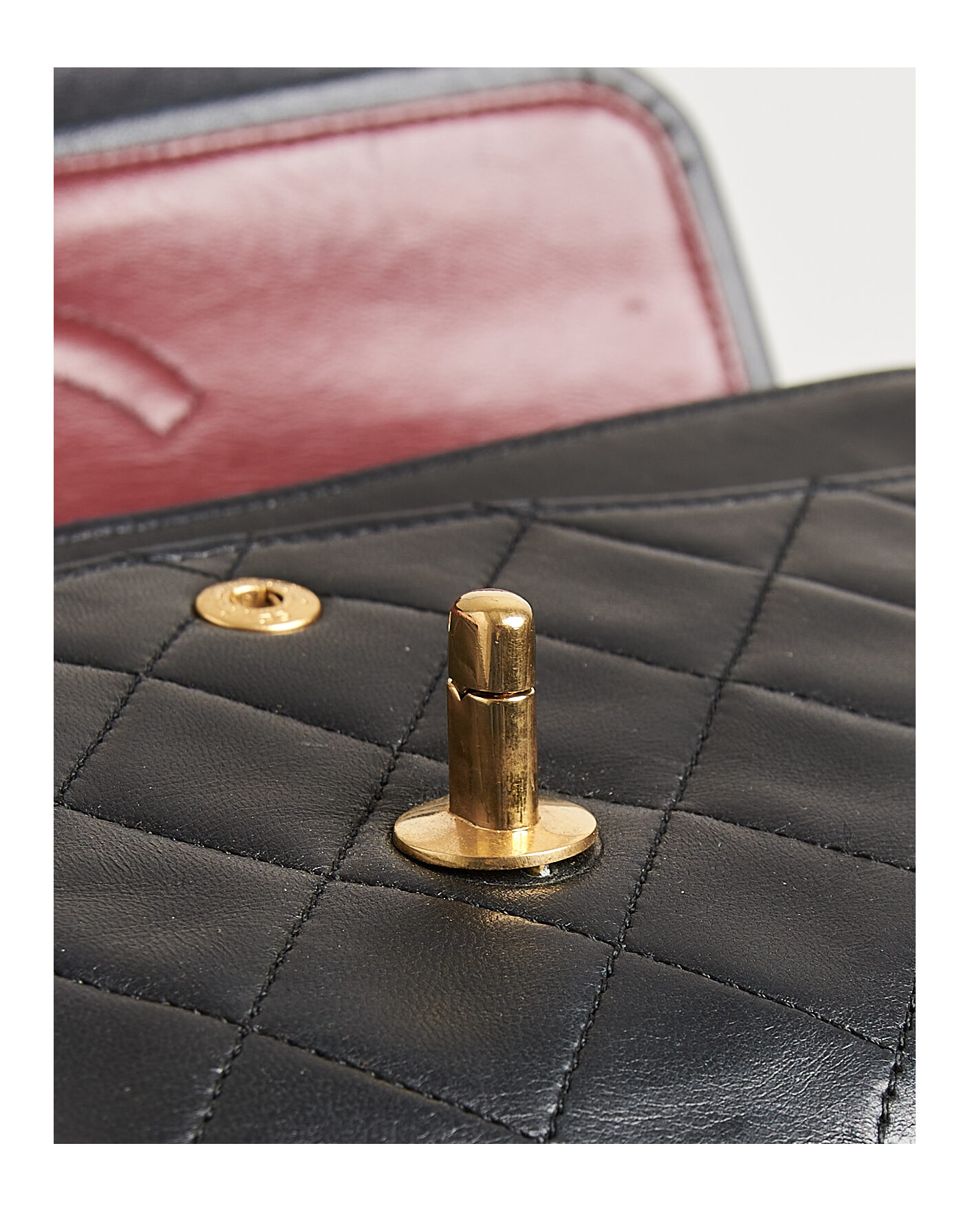 Uomini | Pre-Owned & Vintage Bags | Chanel Pre-Owned | Classic Medium Double Flap Bag Lambskin Black