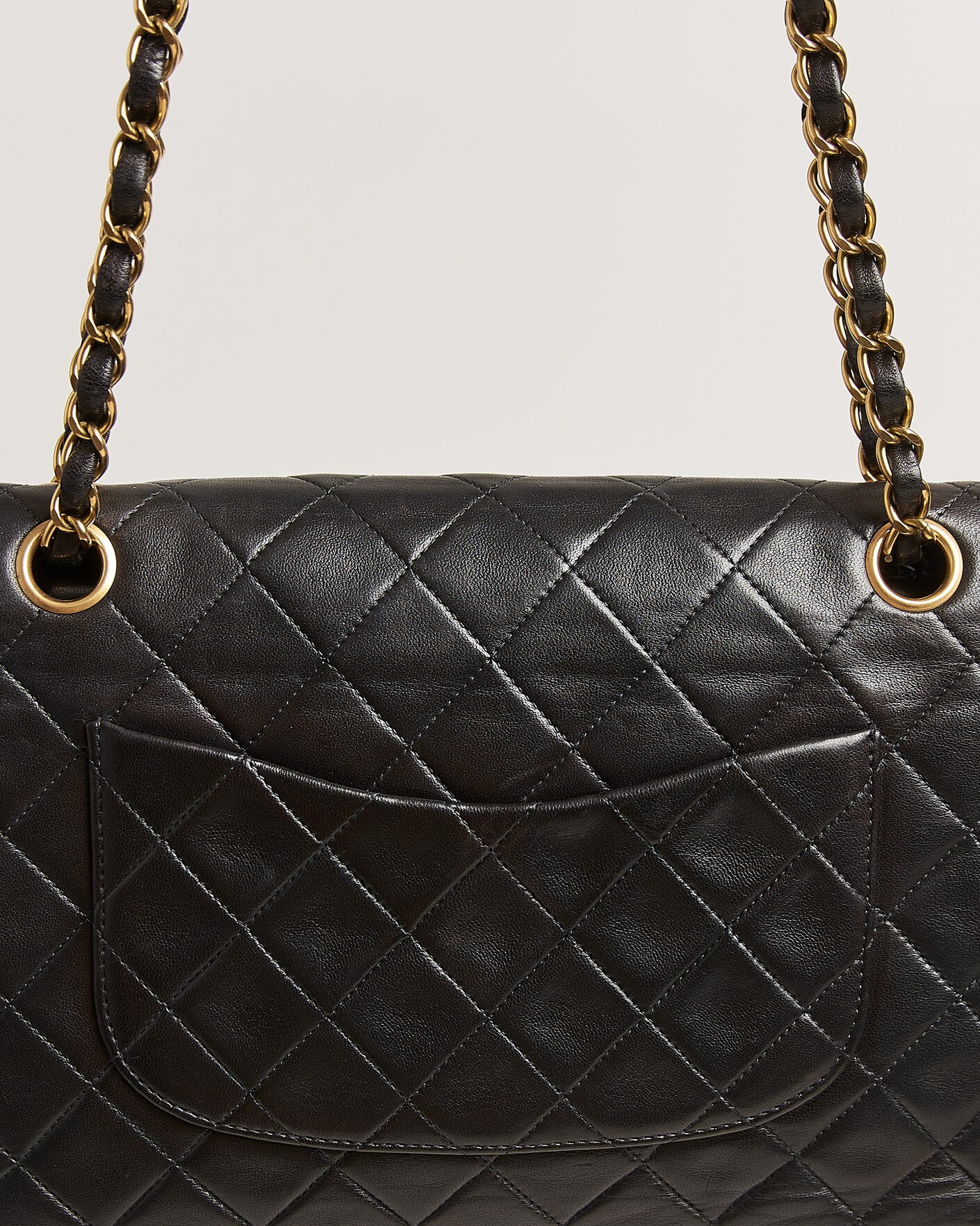 Uomini | Pre-Owned & Vintage Bags | Chanel Pre-Owned | Classic Medium Double Flap Bag Lambskin Black