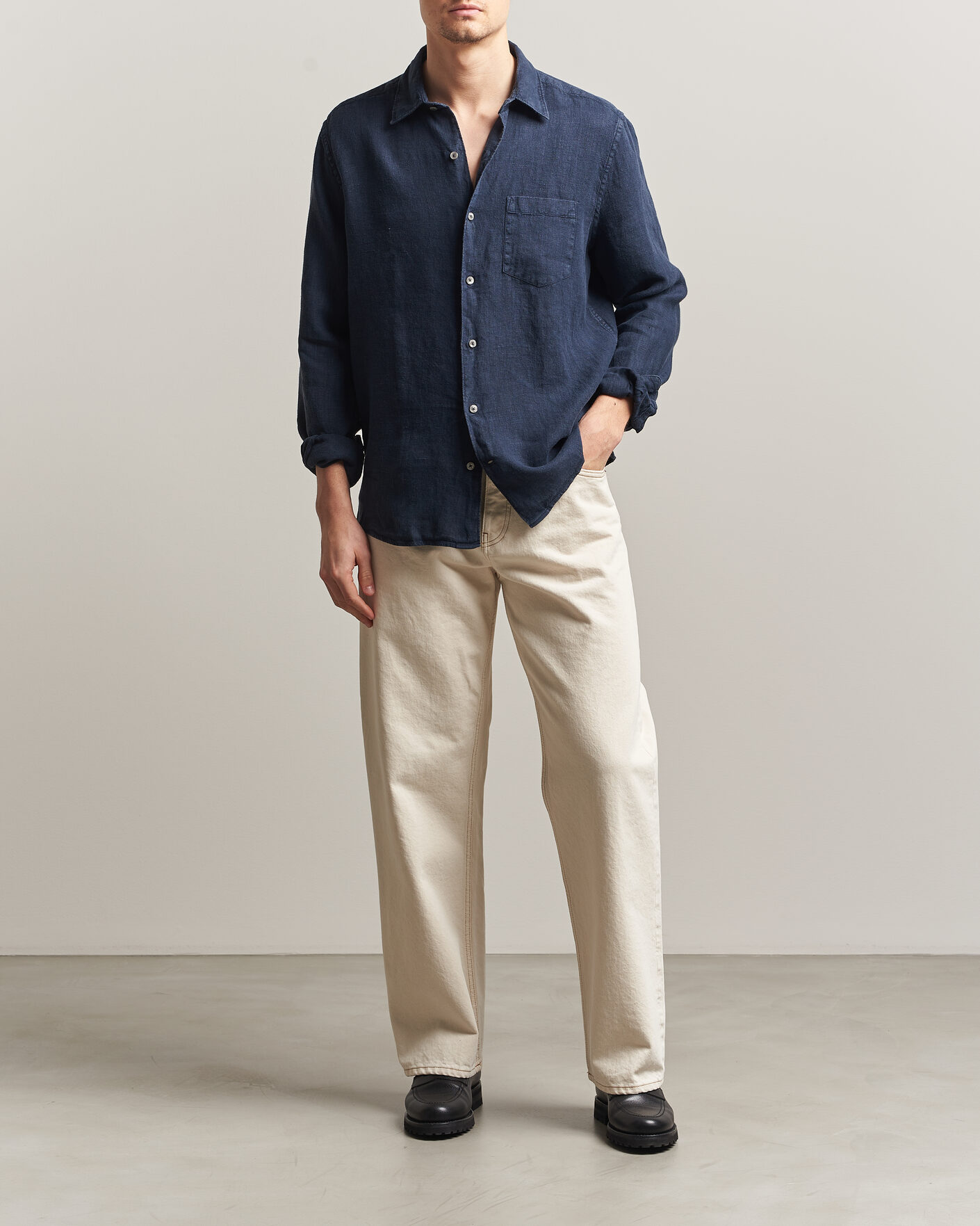 Uomini | Camicie | A Day's March | Daintree Linen Shirt Navy