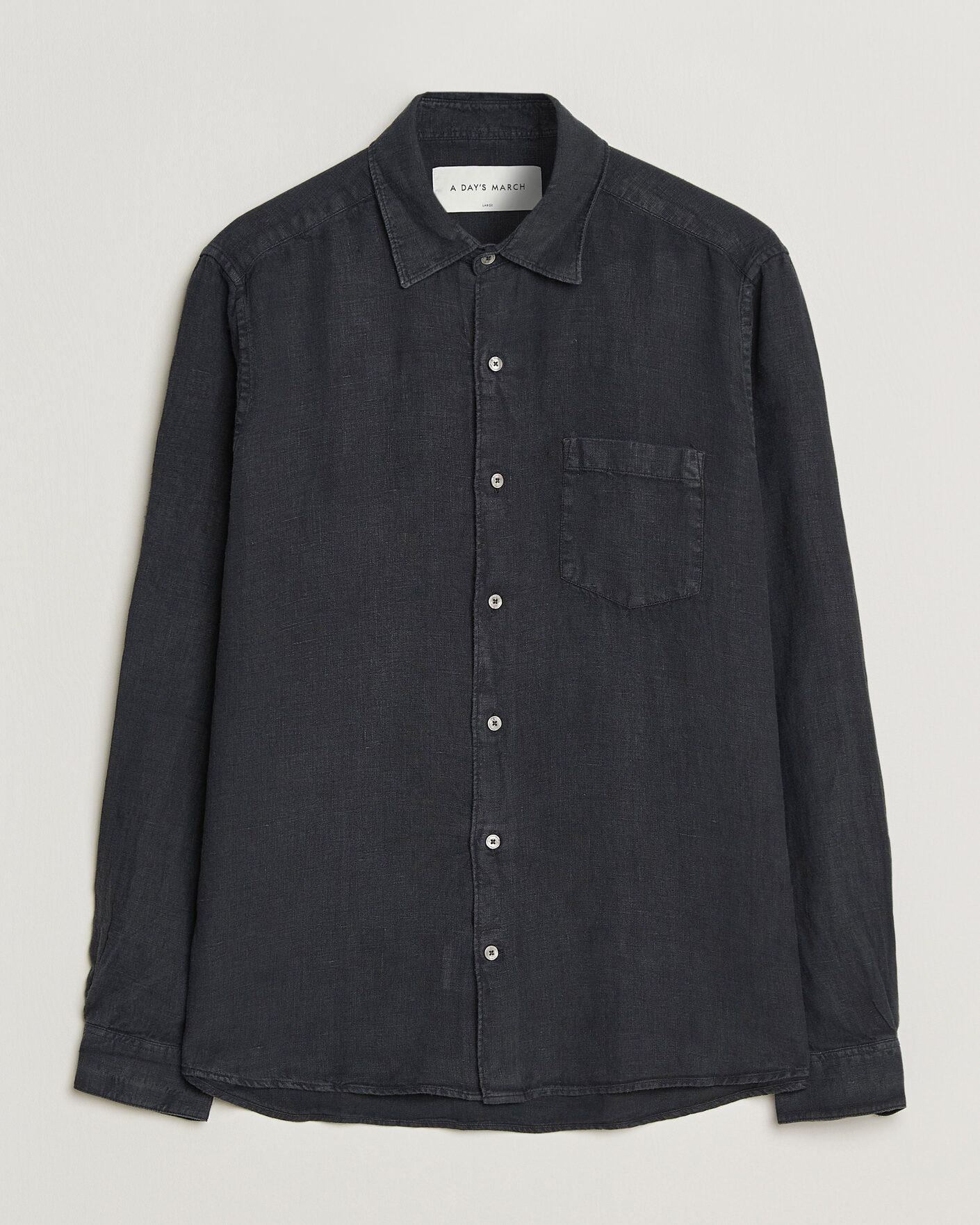 Uomini | Camicie | A Day's March | Daintree Linen Shirt Off Black