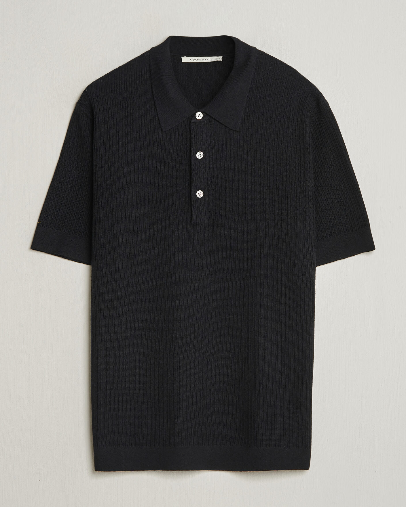 Uomini | Polo | A Day's March | Aspen Structured Knitted Polo Black