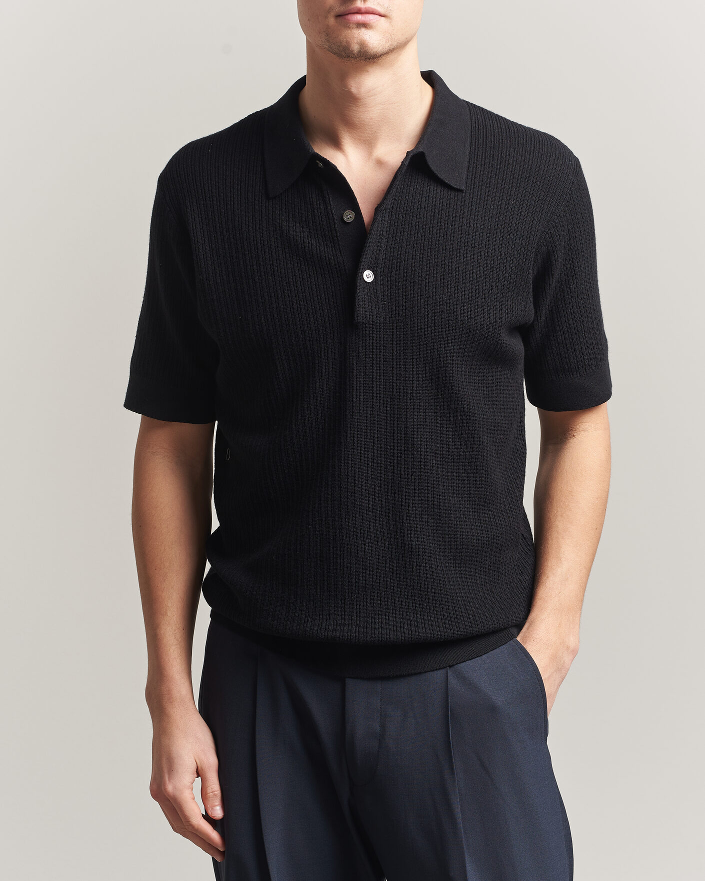 Uomini | Polo | A Day's March | Aspen Structured Knitted Polo Black