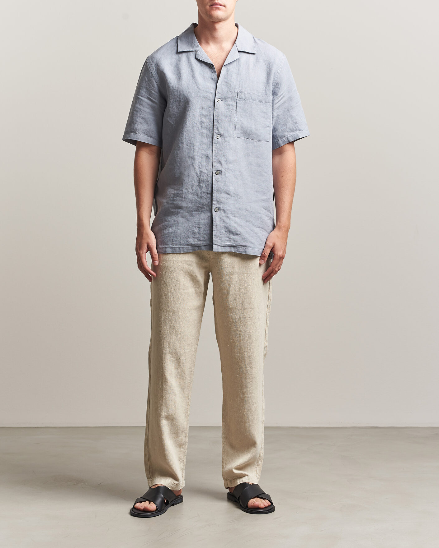 Uomini | Pantaloni | A Day's March | Redwood Linen Trousers Oyster