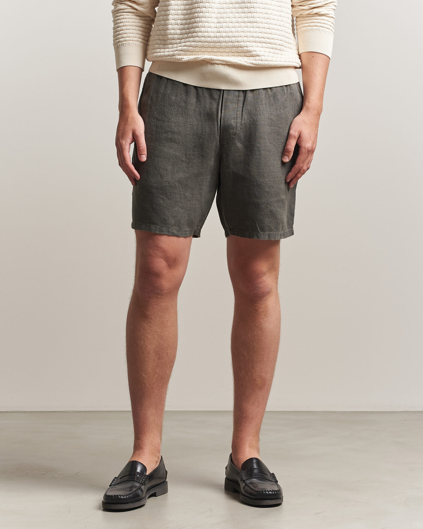 Uomini | Pantaloncini | A Day's March | Ipu Linen Drawstring Shorts Olive