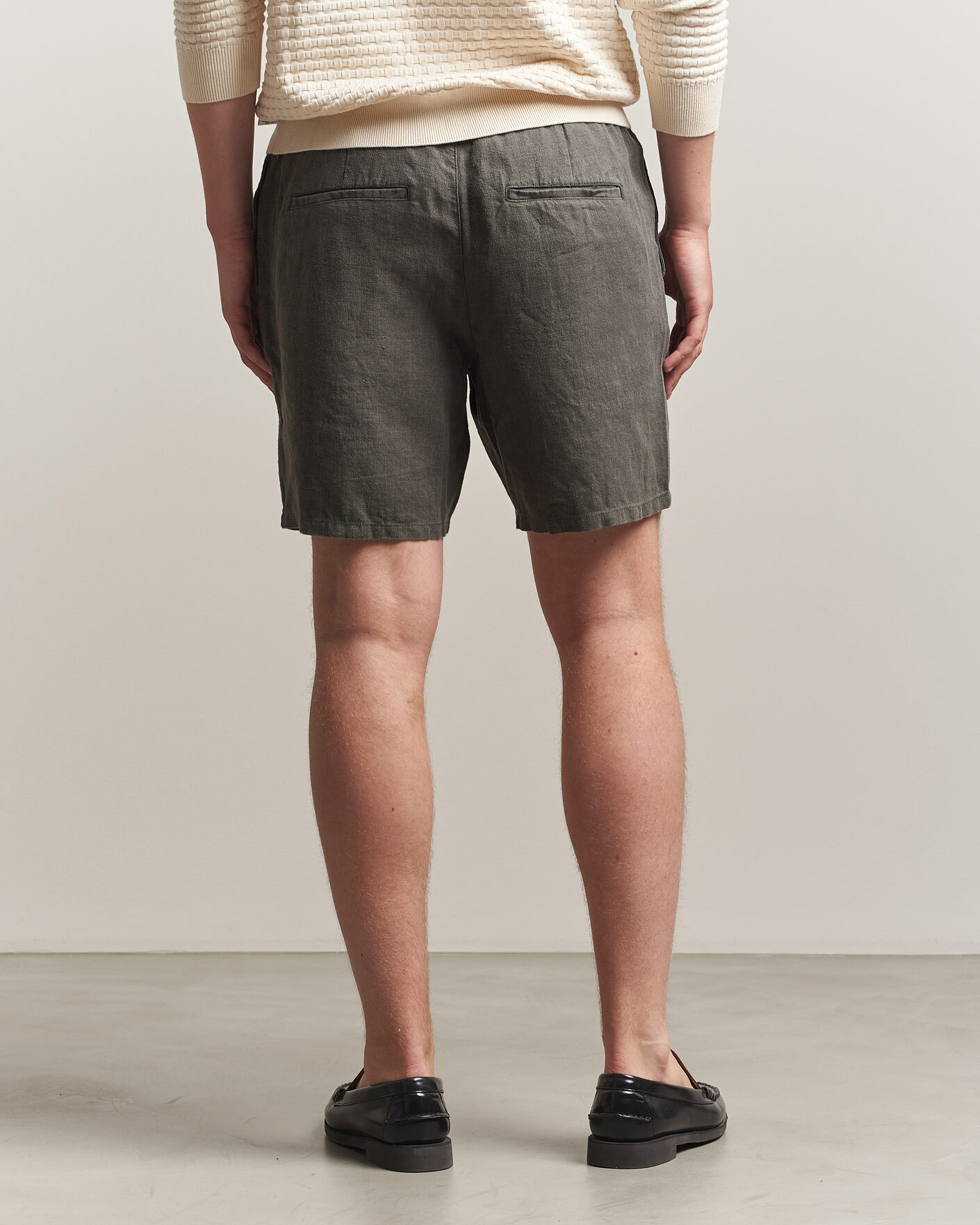 Uomini | Pantaloncini | A Day's March | Ipu Linen Drawstring Shorts Olive