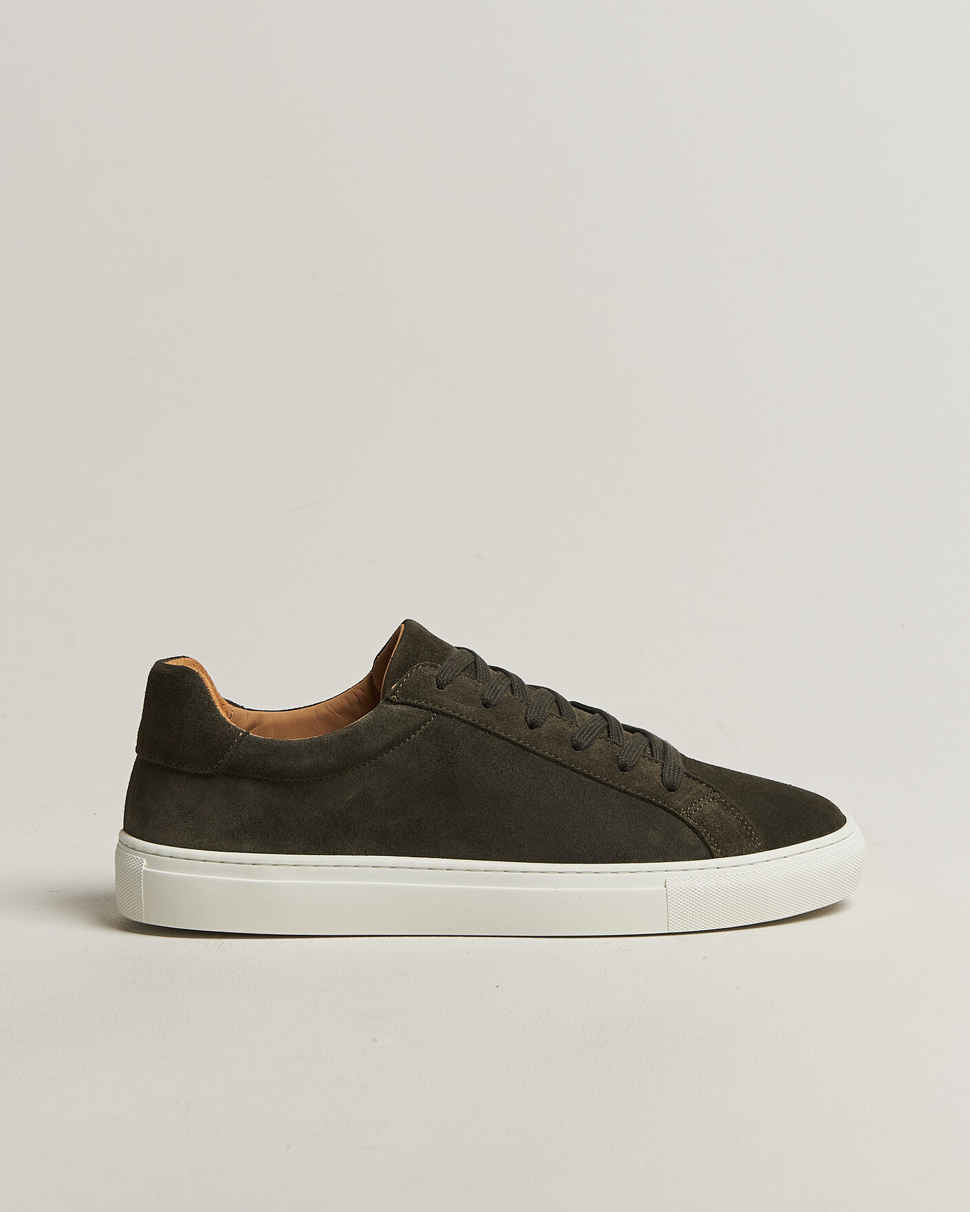 Uomini | Sneakers | A Day's March | Marching Suede Sneaker Olive