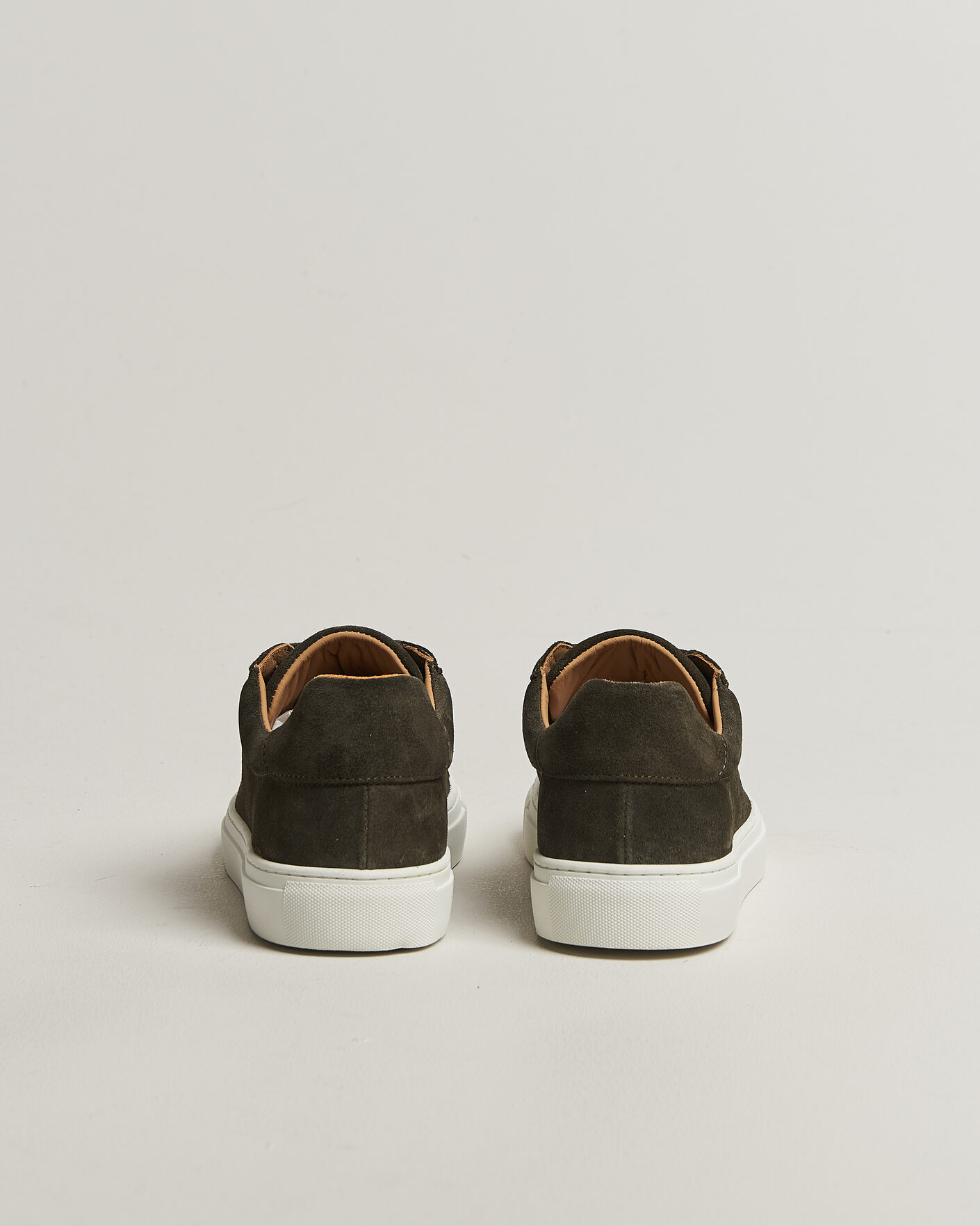 Uomini | Sneakers | A Day's March | Marching Suede Sneaker Olive