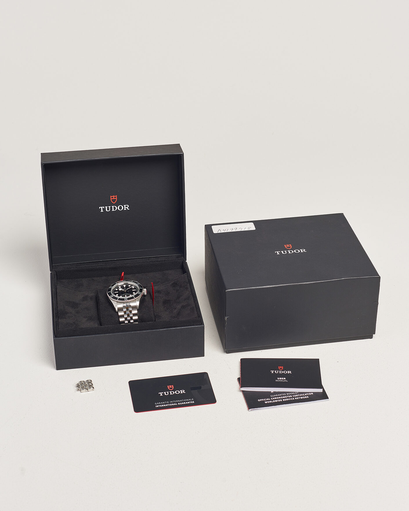 Uomini | Pre-Owned & Vintage Watches | Tudor Pre-Owned | Black Bay 41 